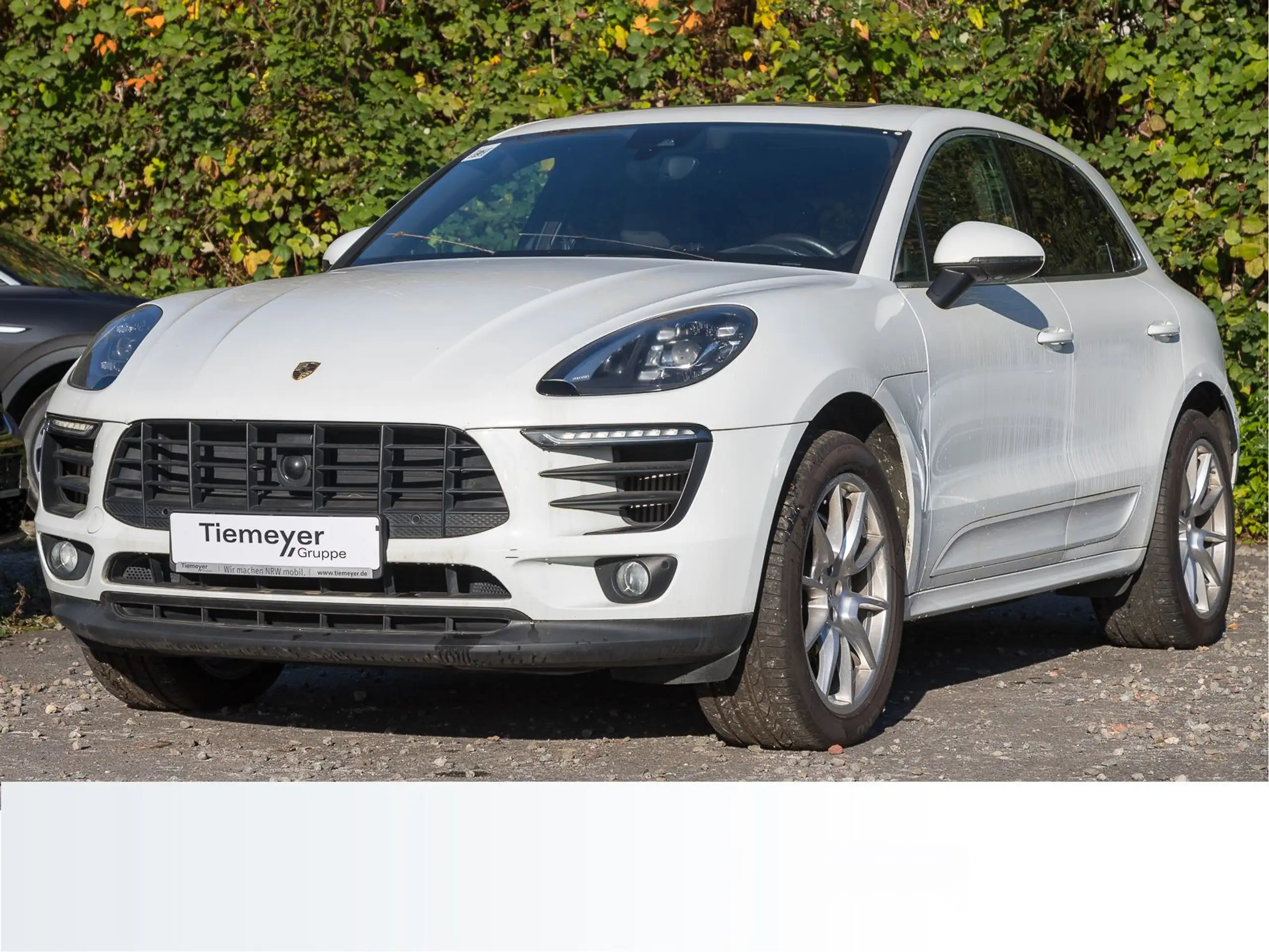 Porsche - Macan