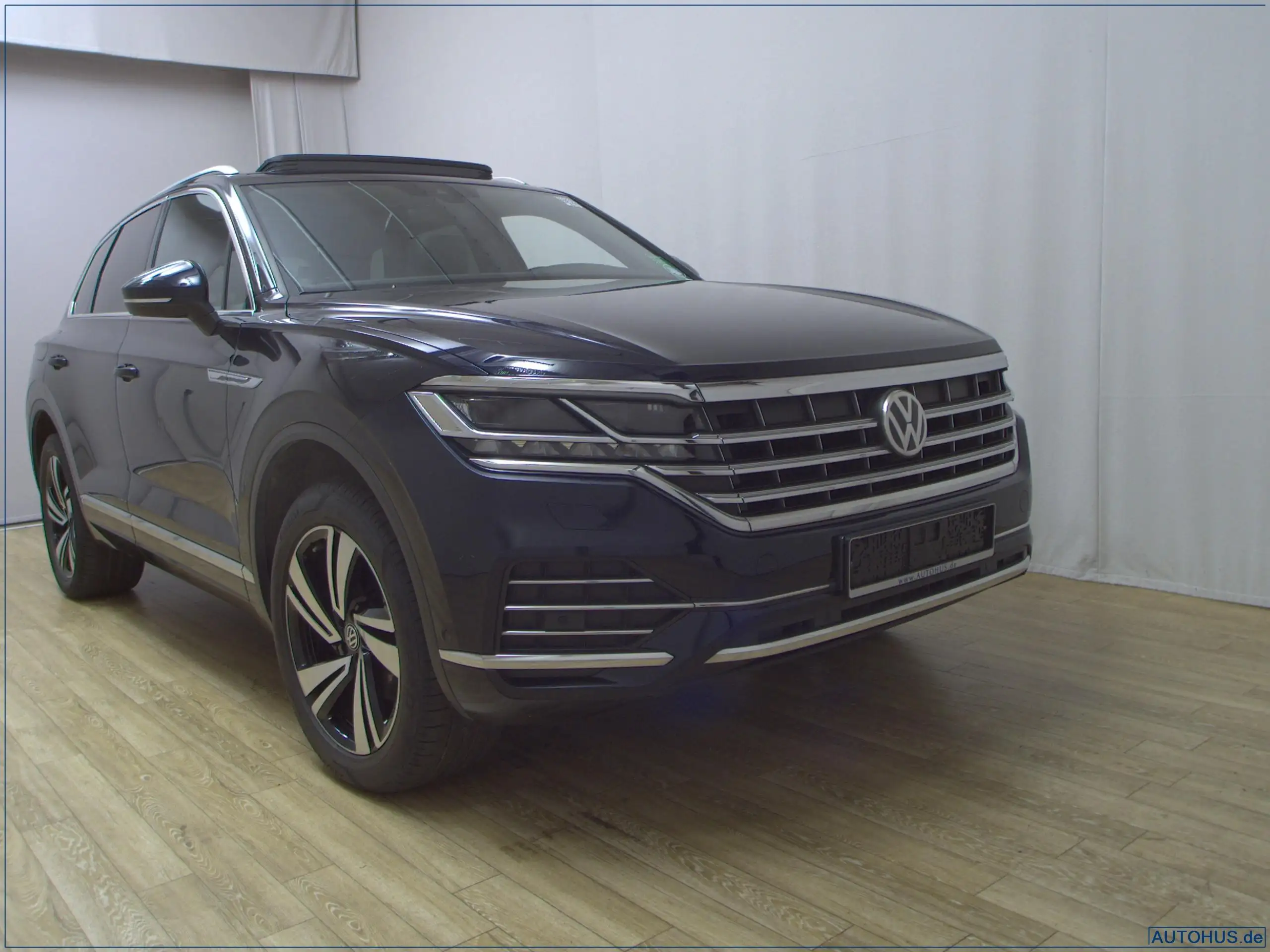 Volkswagen - Touareg