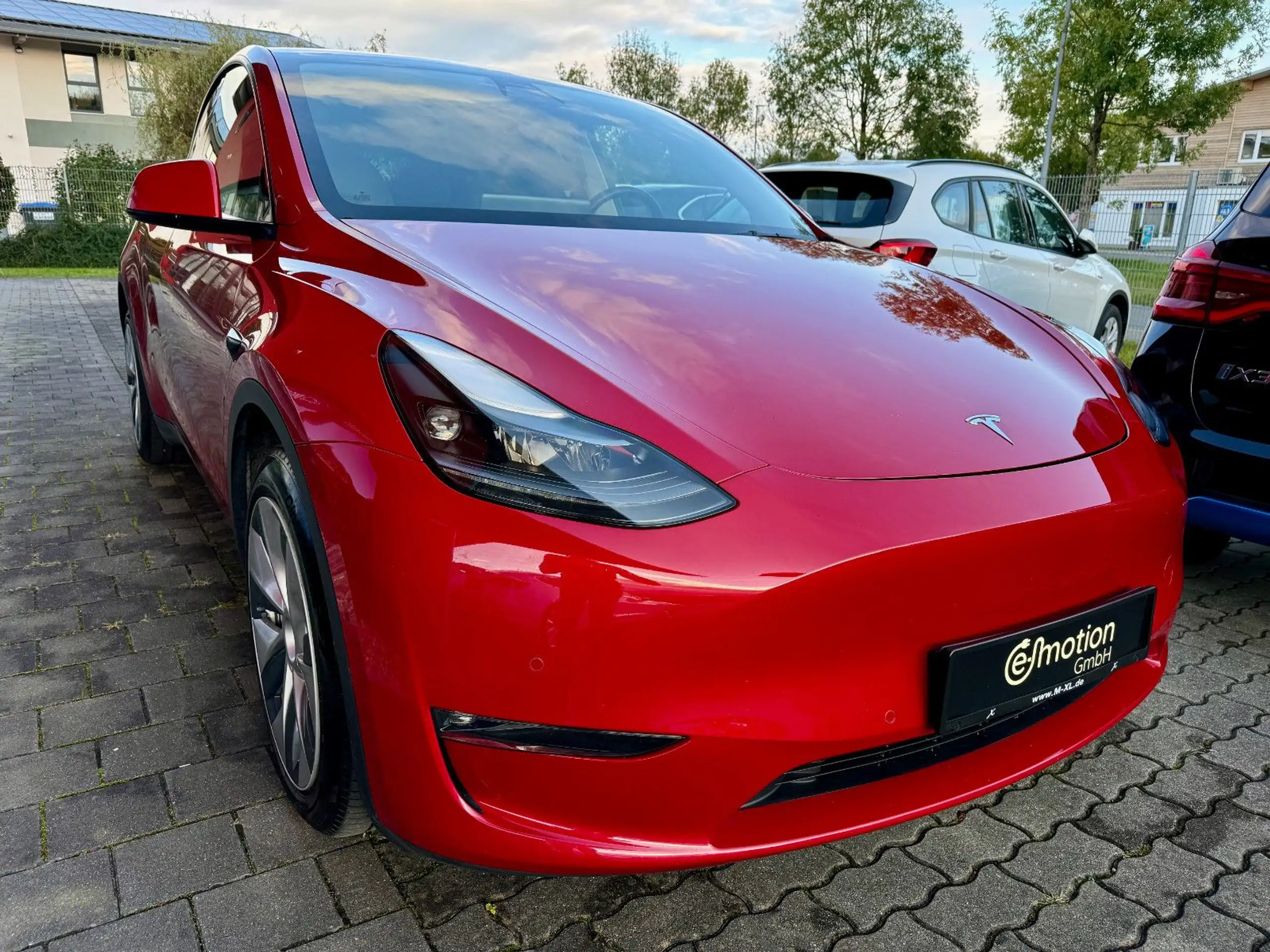 Tesla - Model Y