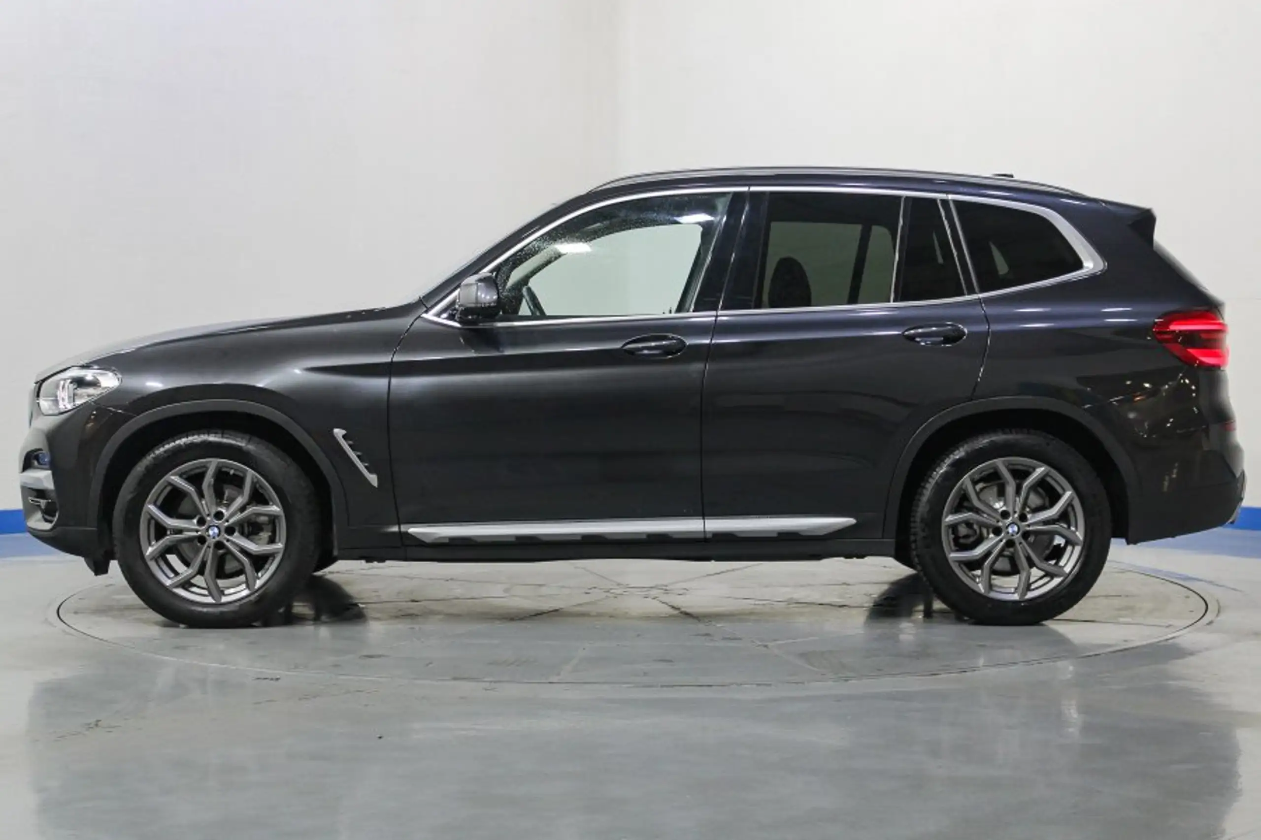 BMW - X3