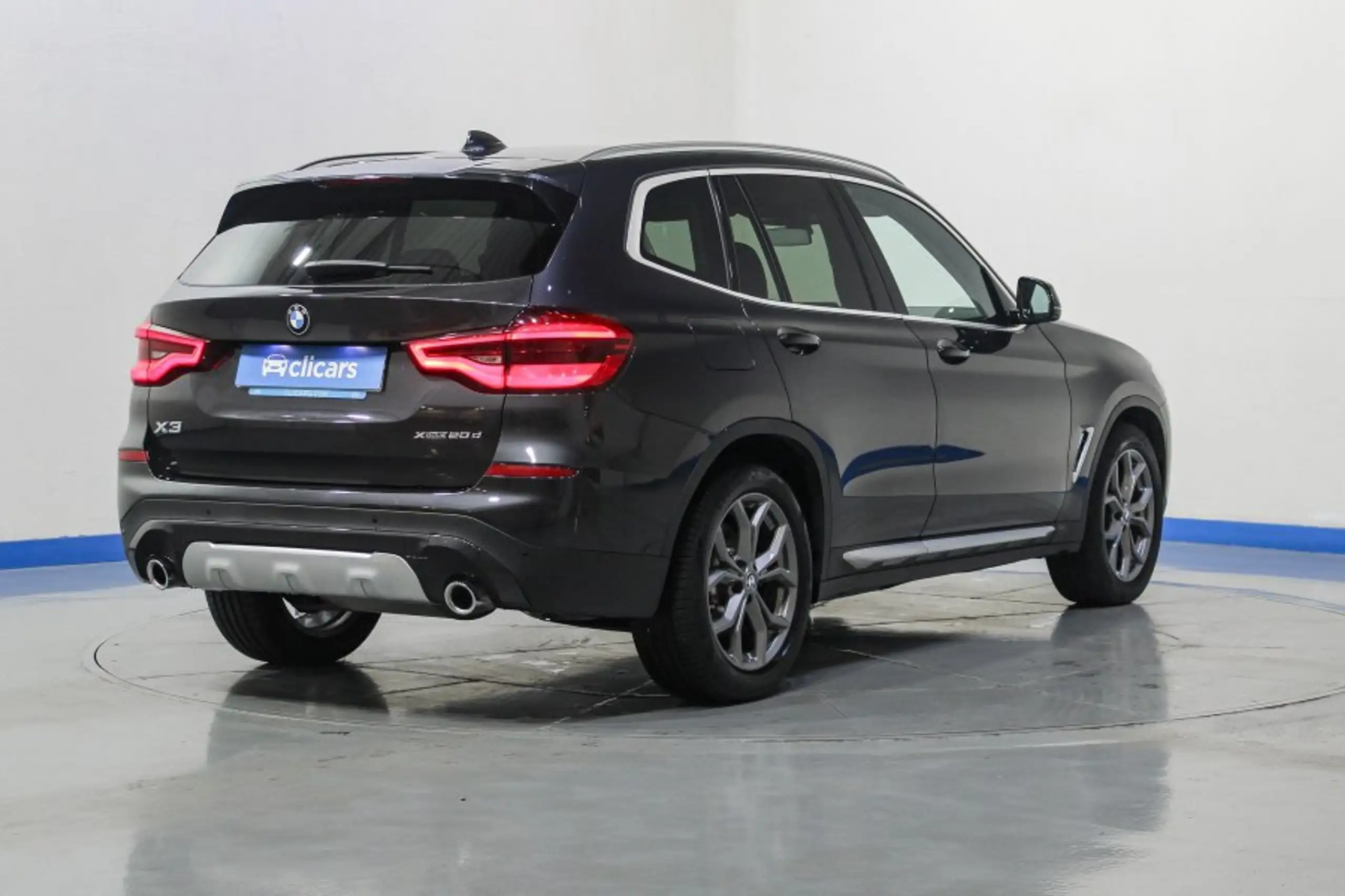 BMW - X3