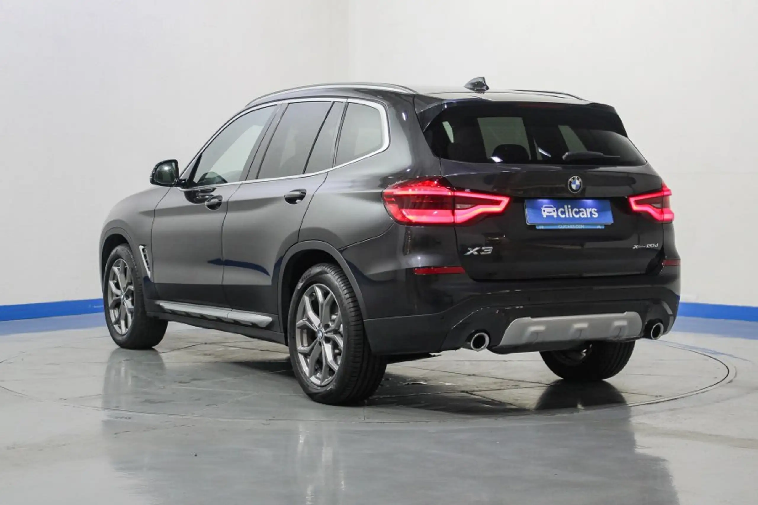 BMW - X3