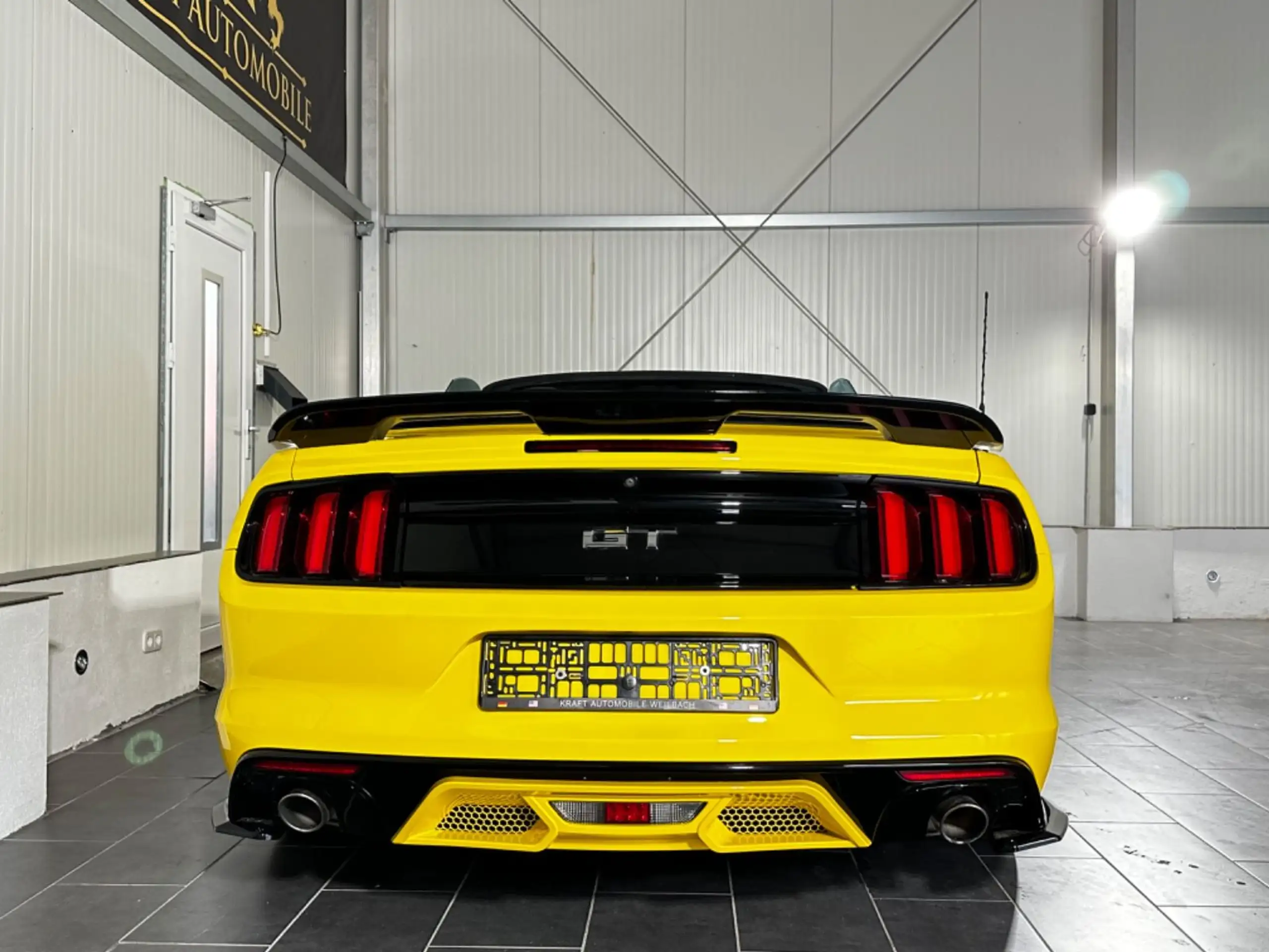 Ford - Mustang