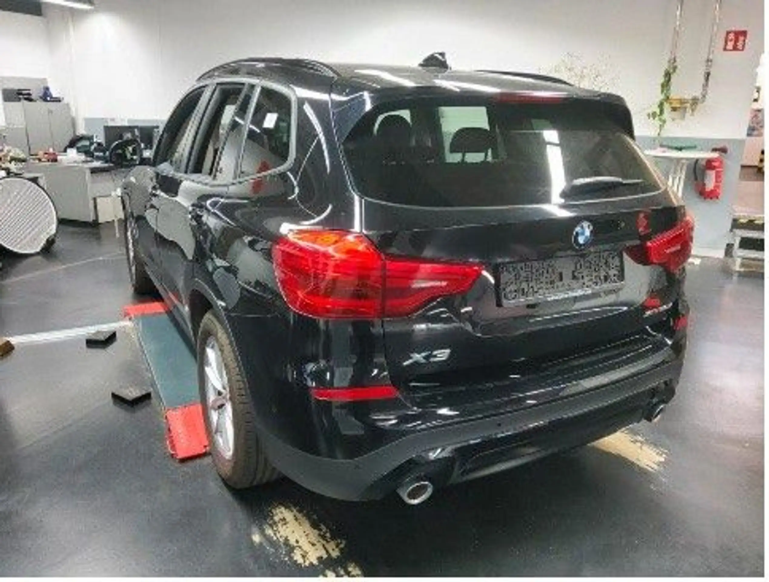 BMW - X3