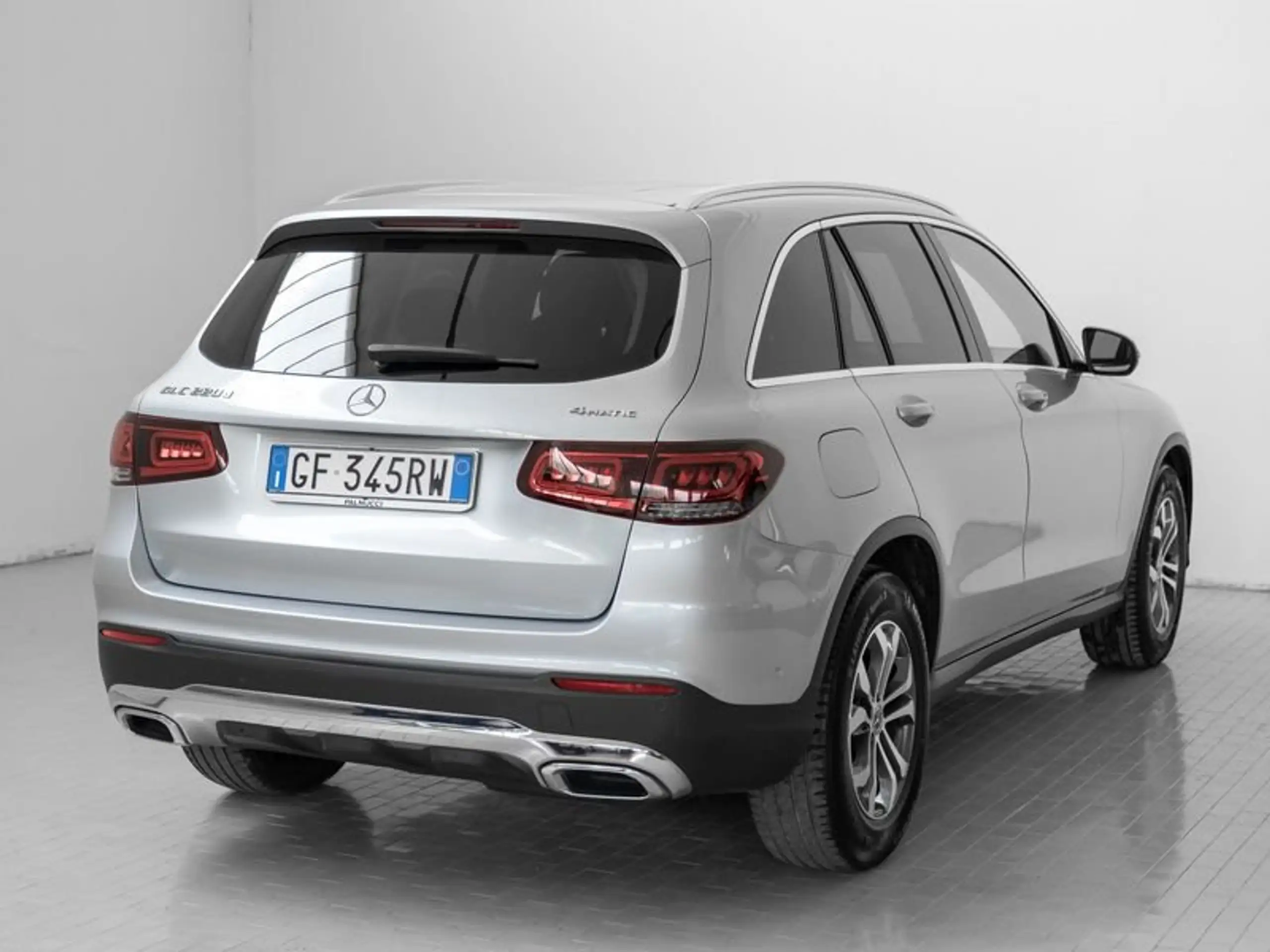 Mercedes-Benz - GLC 220