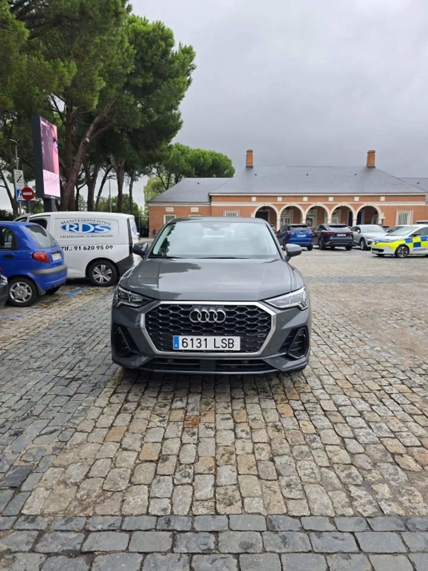 Audi - Q3