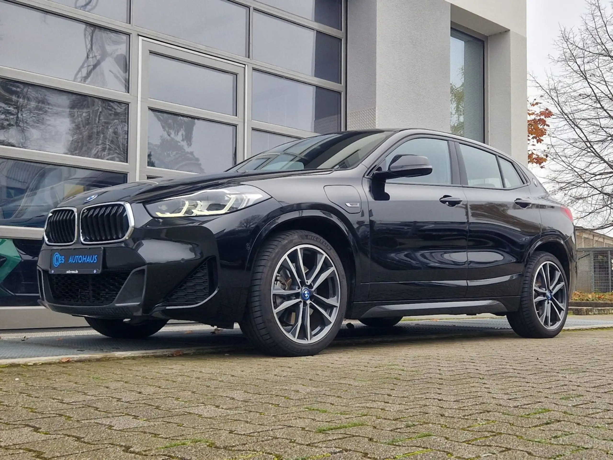 BMW - X2