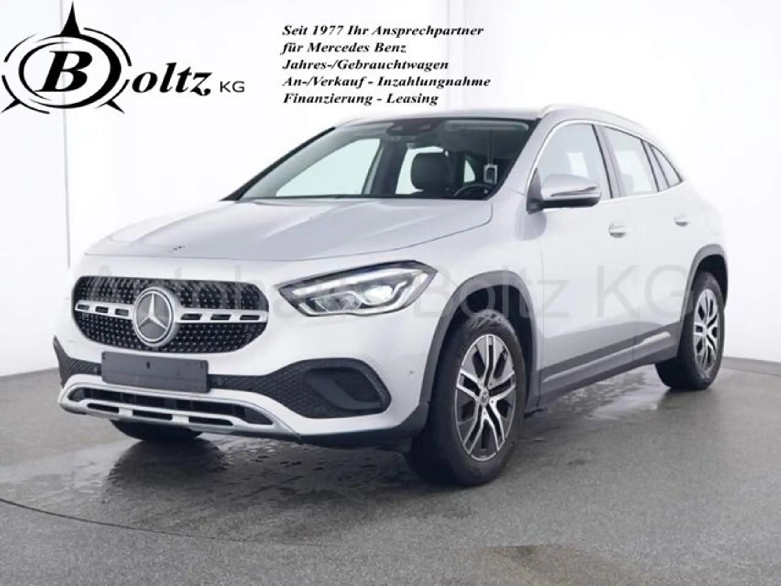 Mercedes-Benz - GLA 200