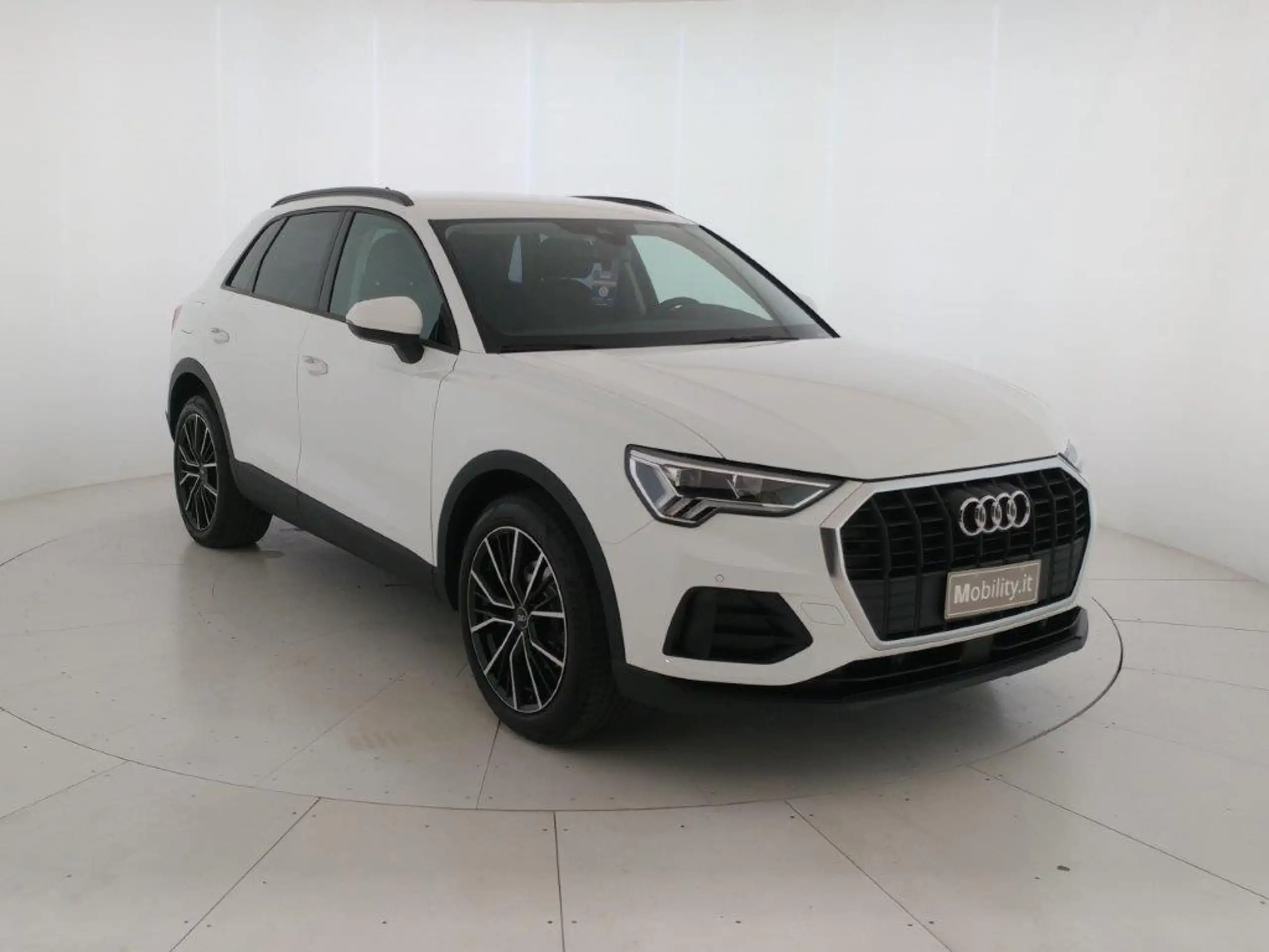 Audi - Q3