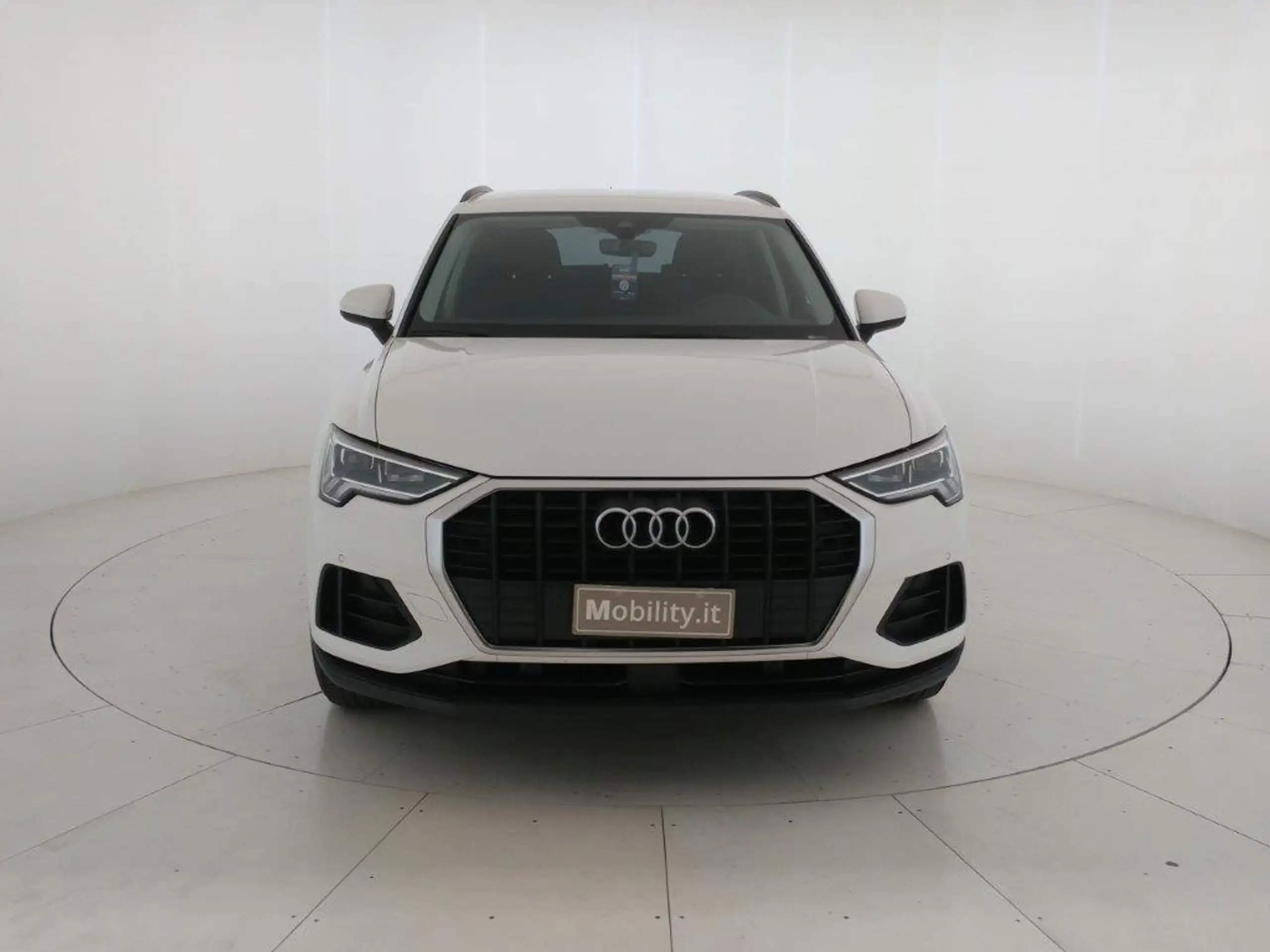 Audi - Q3