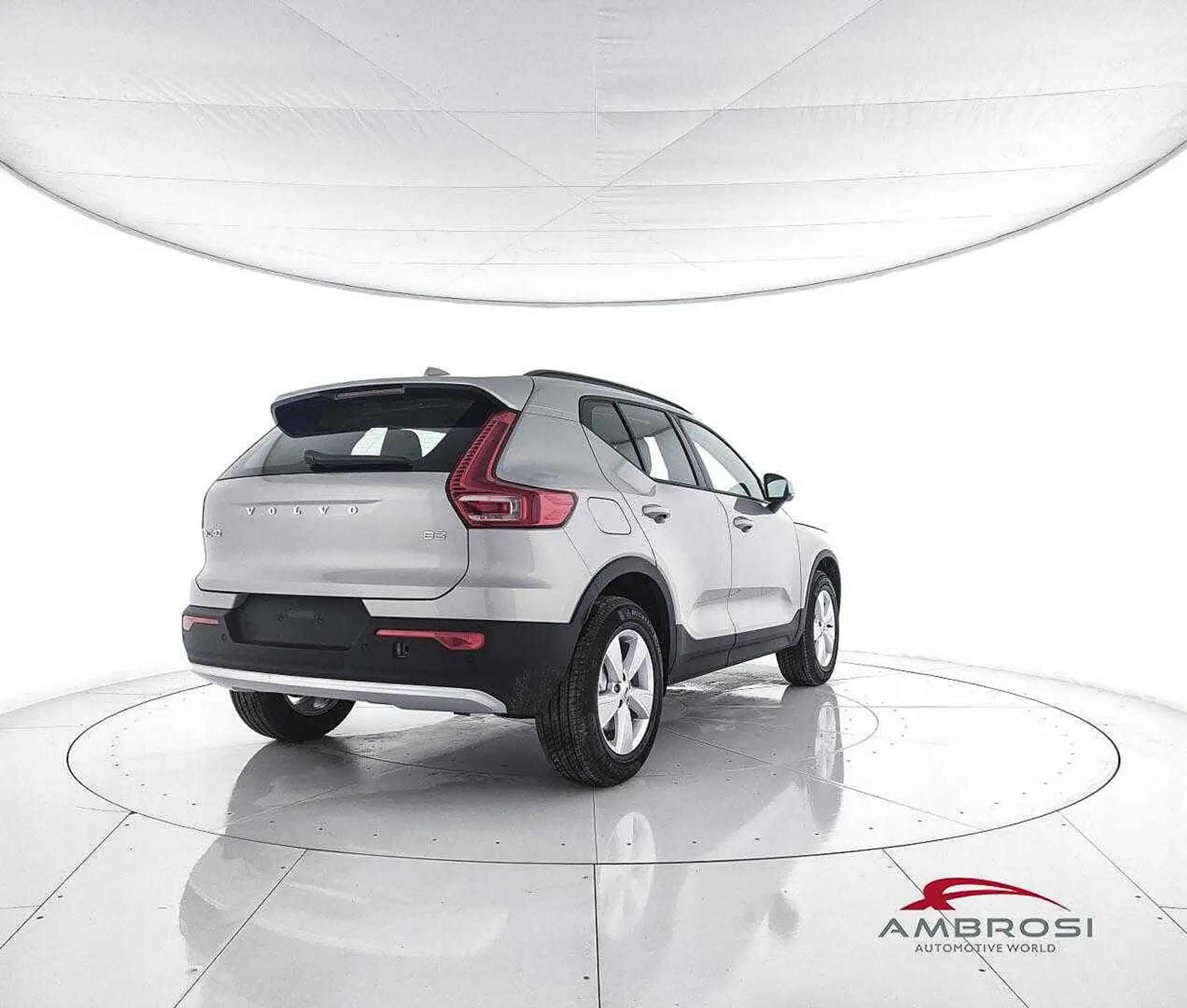 Volvo - XC40