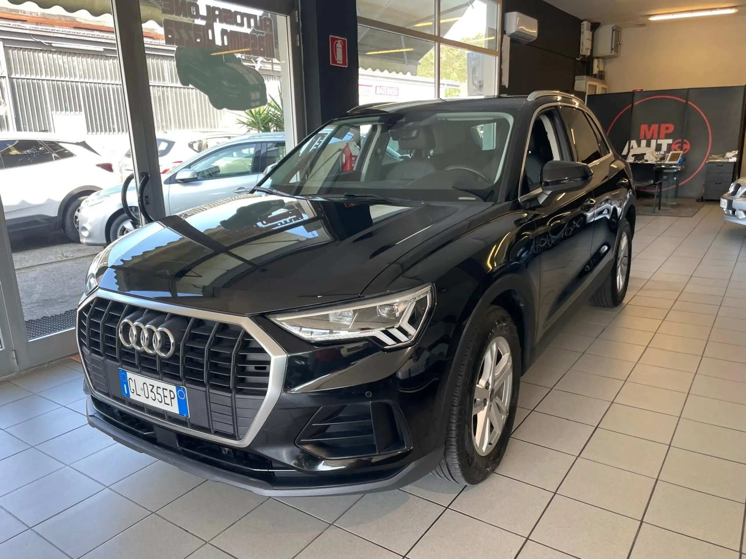 Audi - Q3