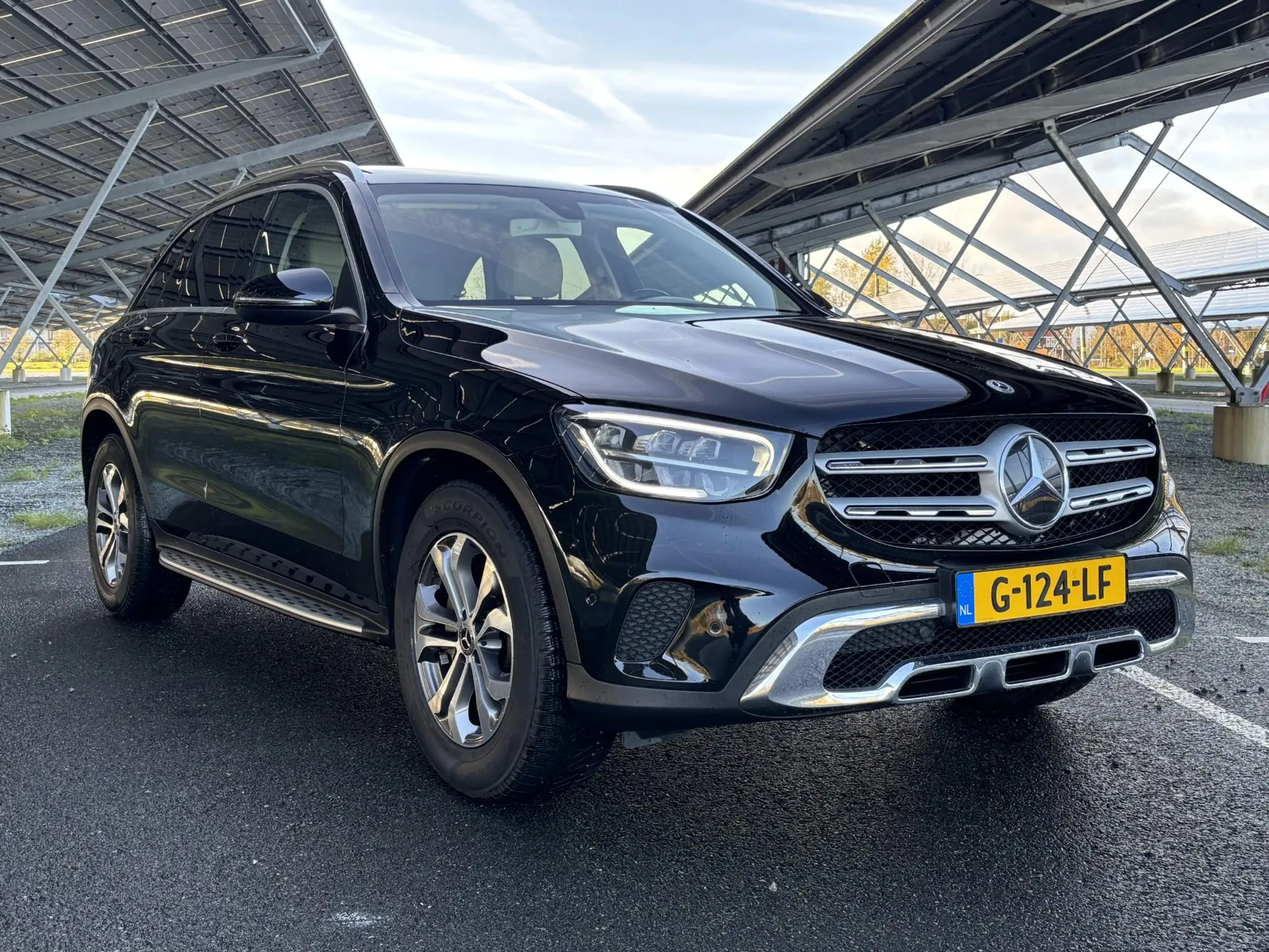 Mercedes-Benz - GLC 200