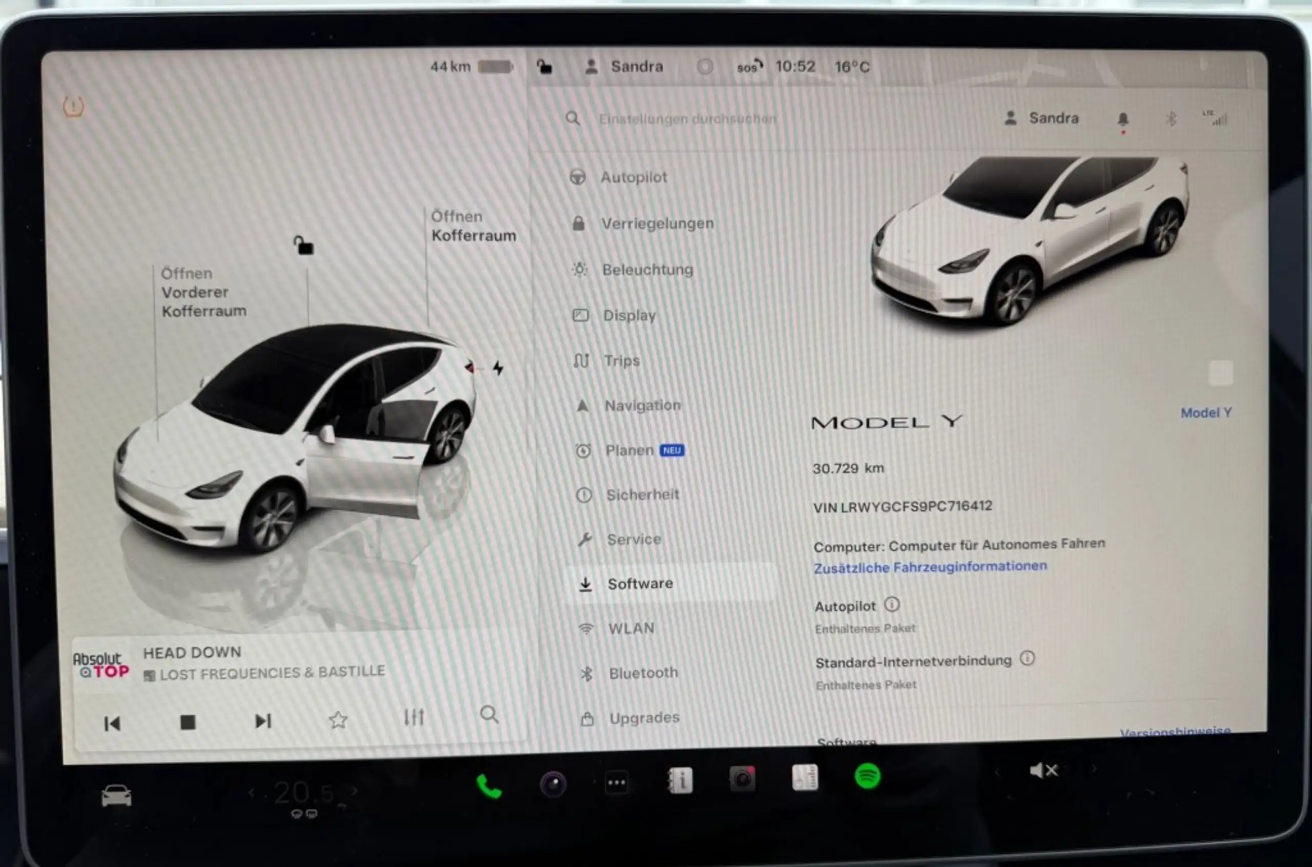 Tesla - Model Y