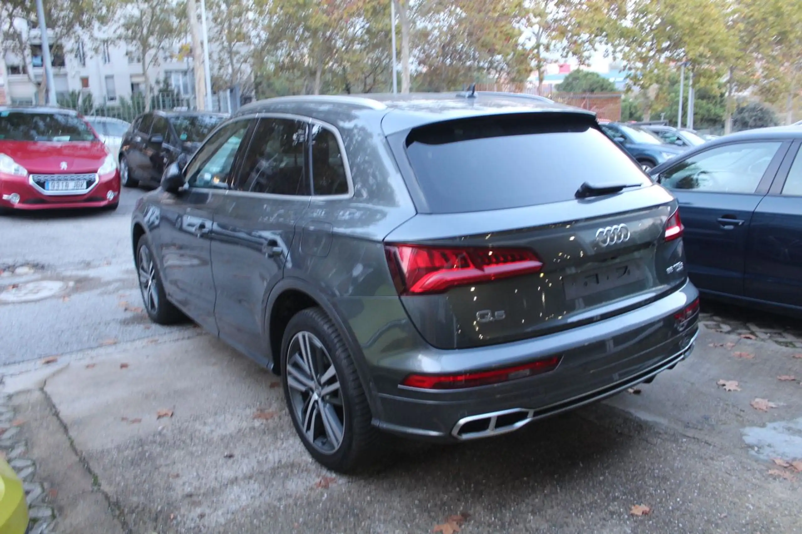 Audi - Q5