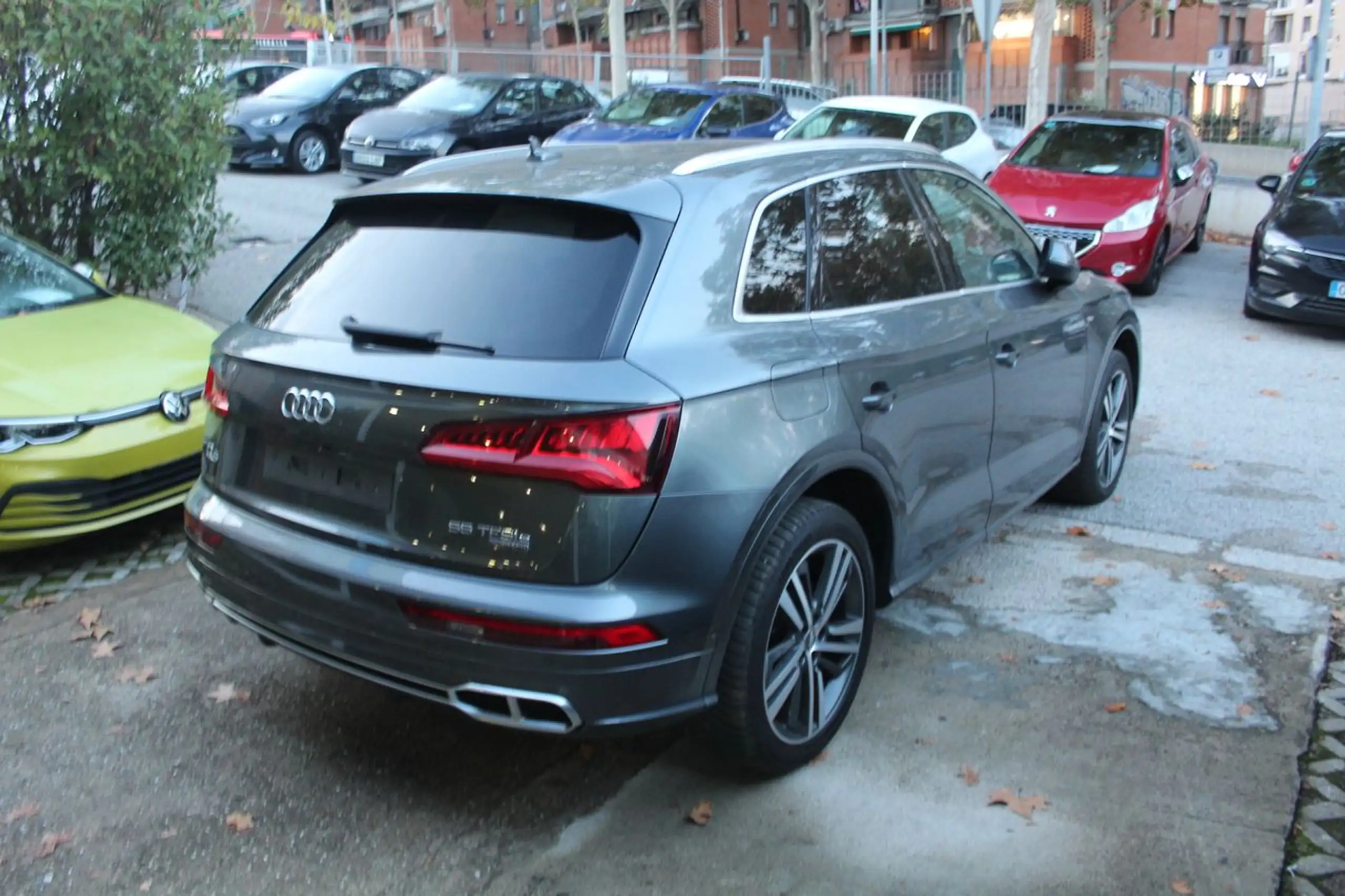 Audi - Q5