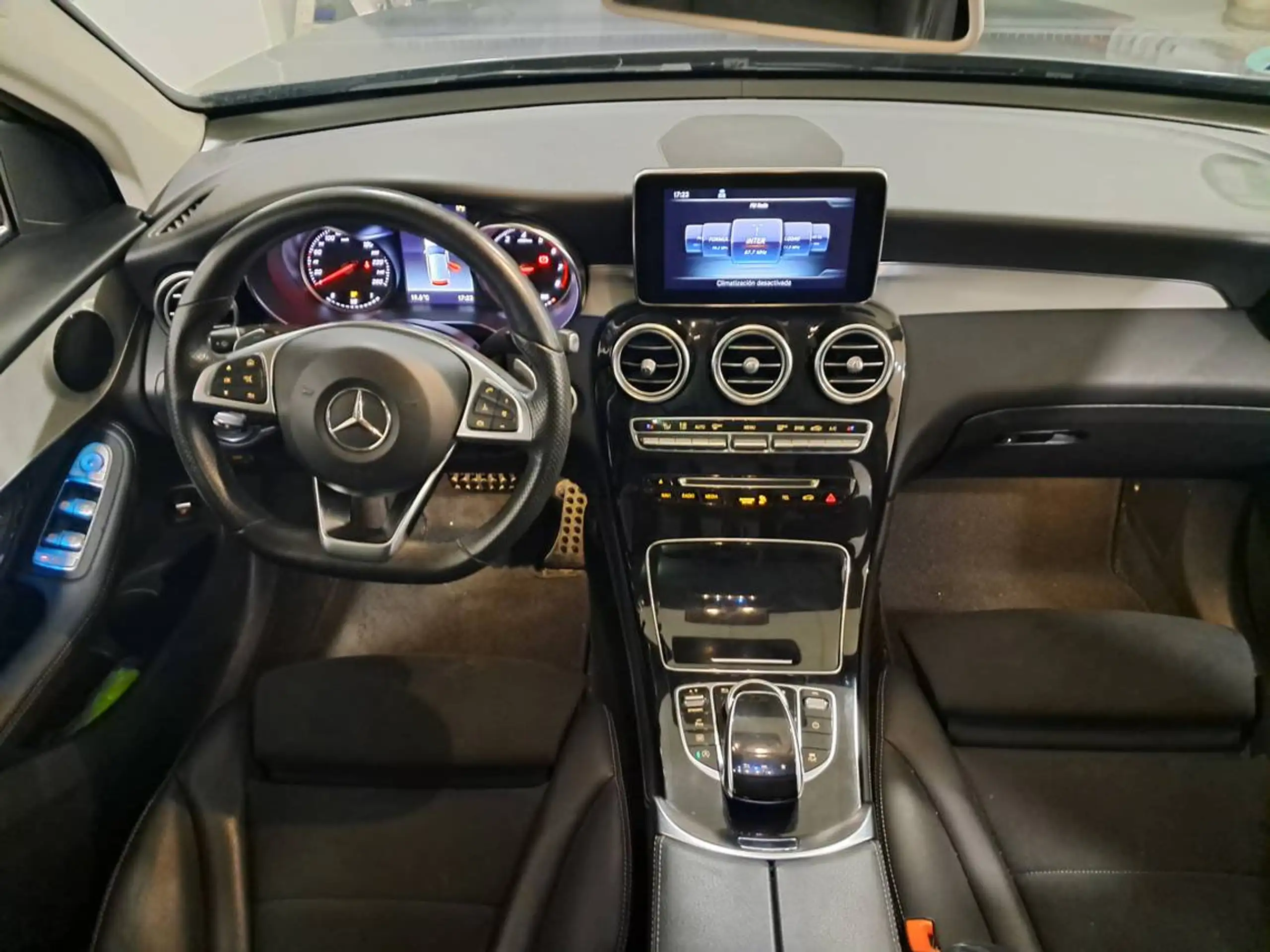 Mercedes-Benz - GLC 250