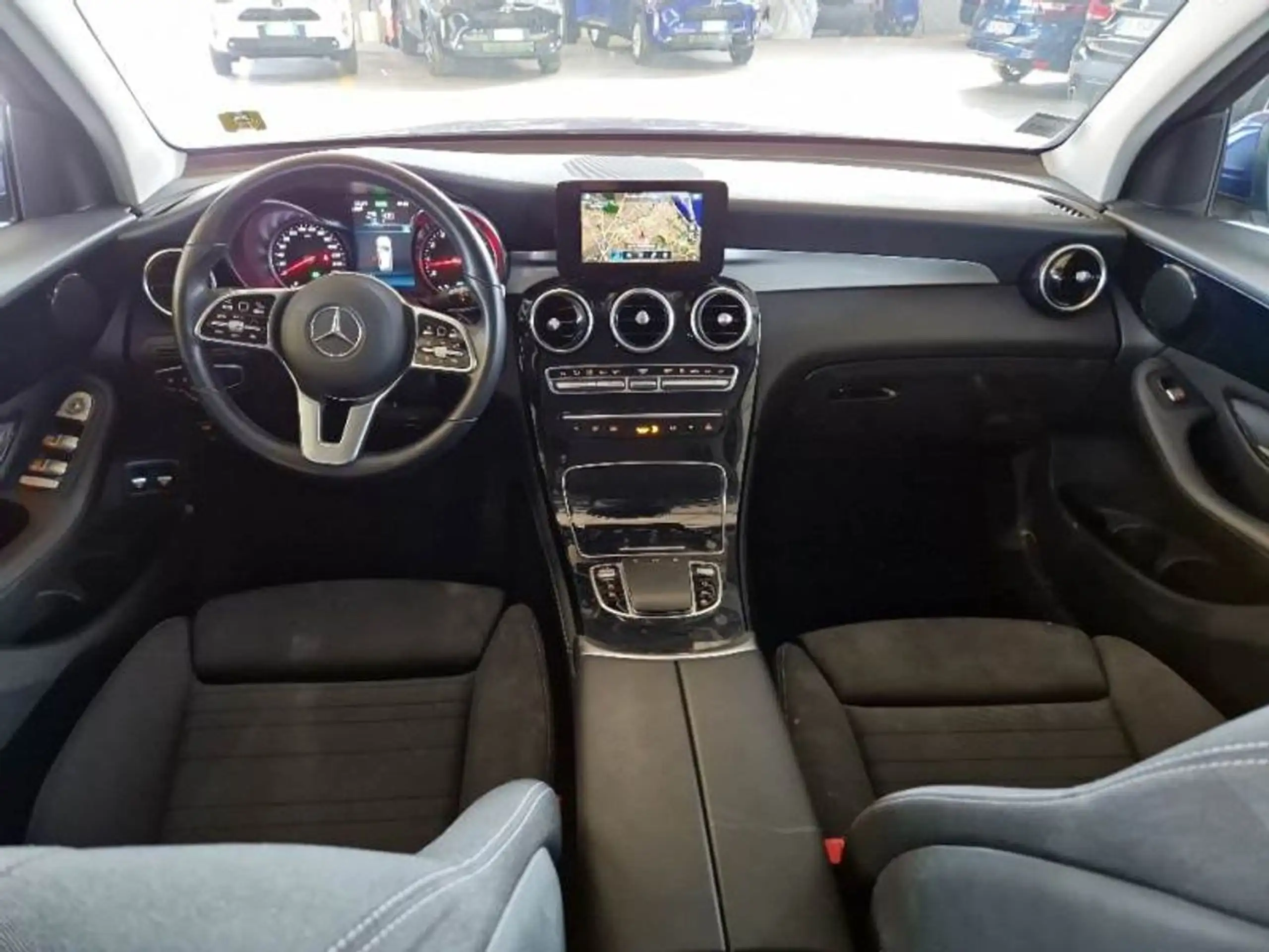 Mercedes-Benz - GLC 300