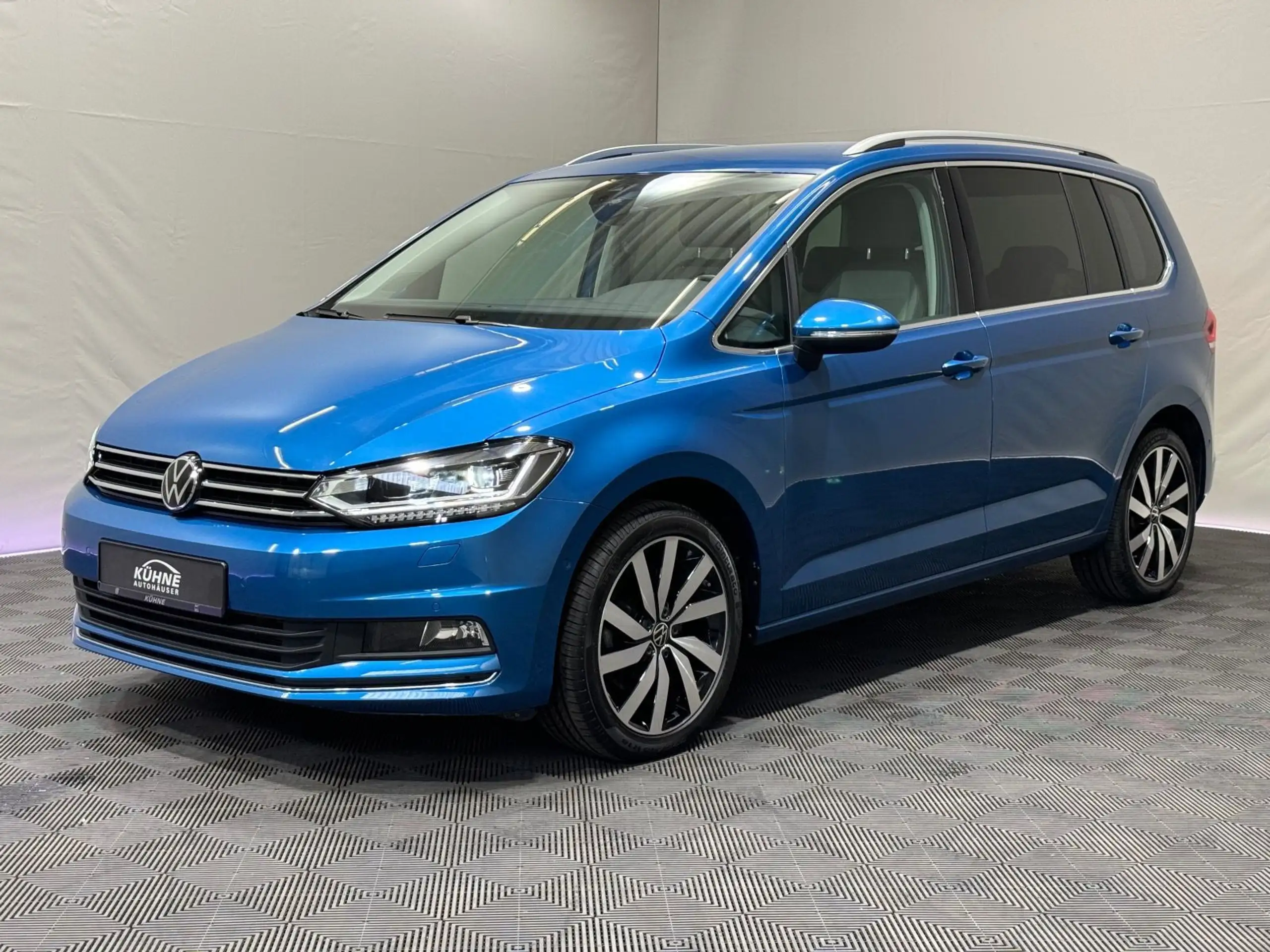 Volkswagen - Touran