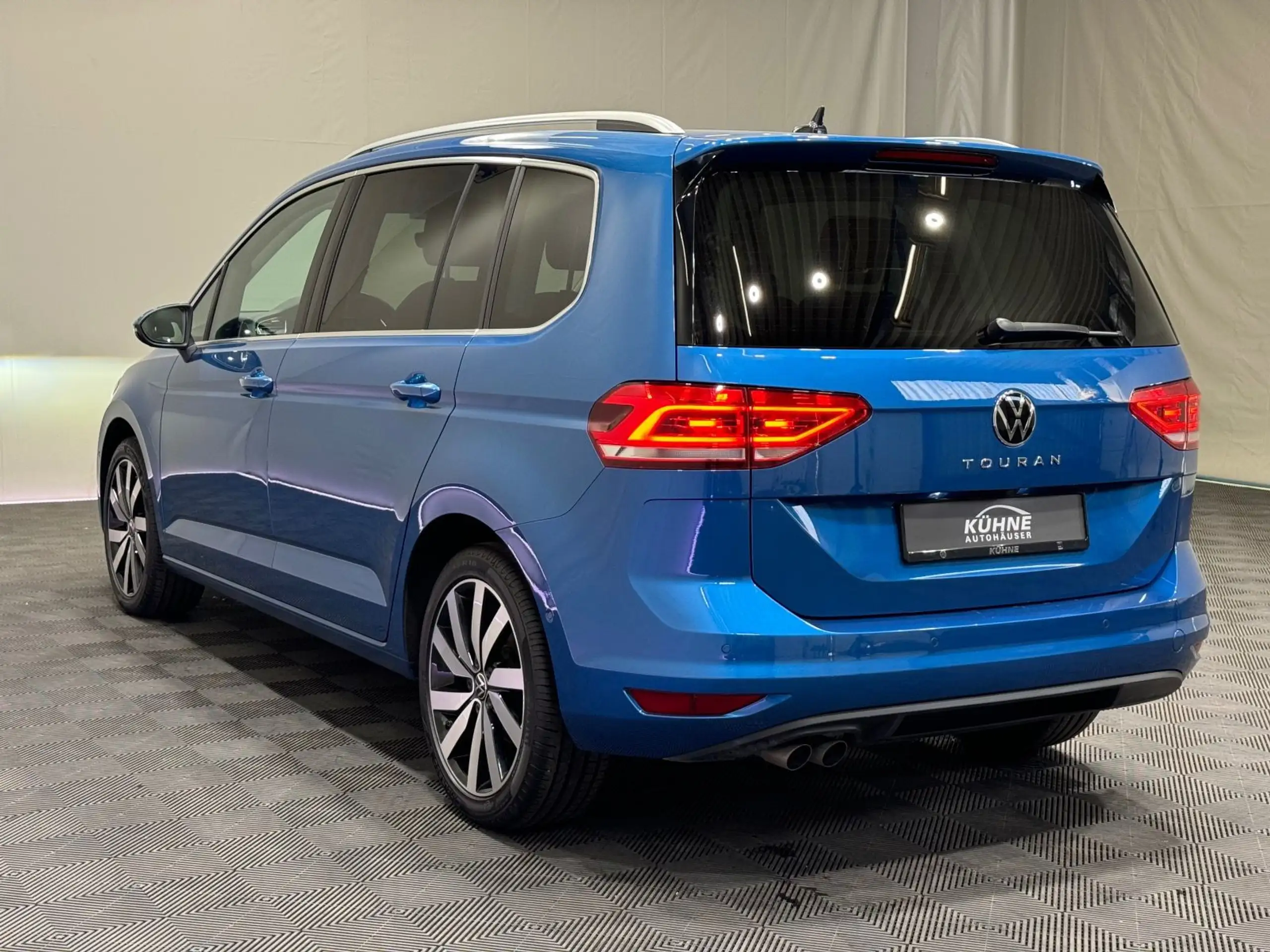 Volkswagen - Touran