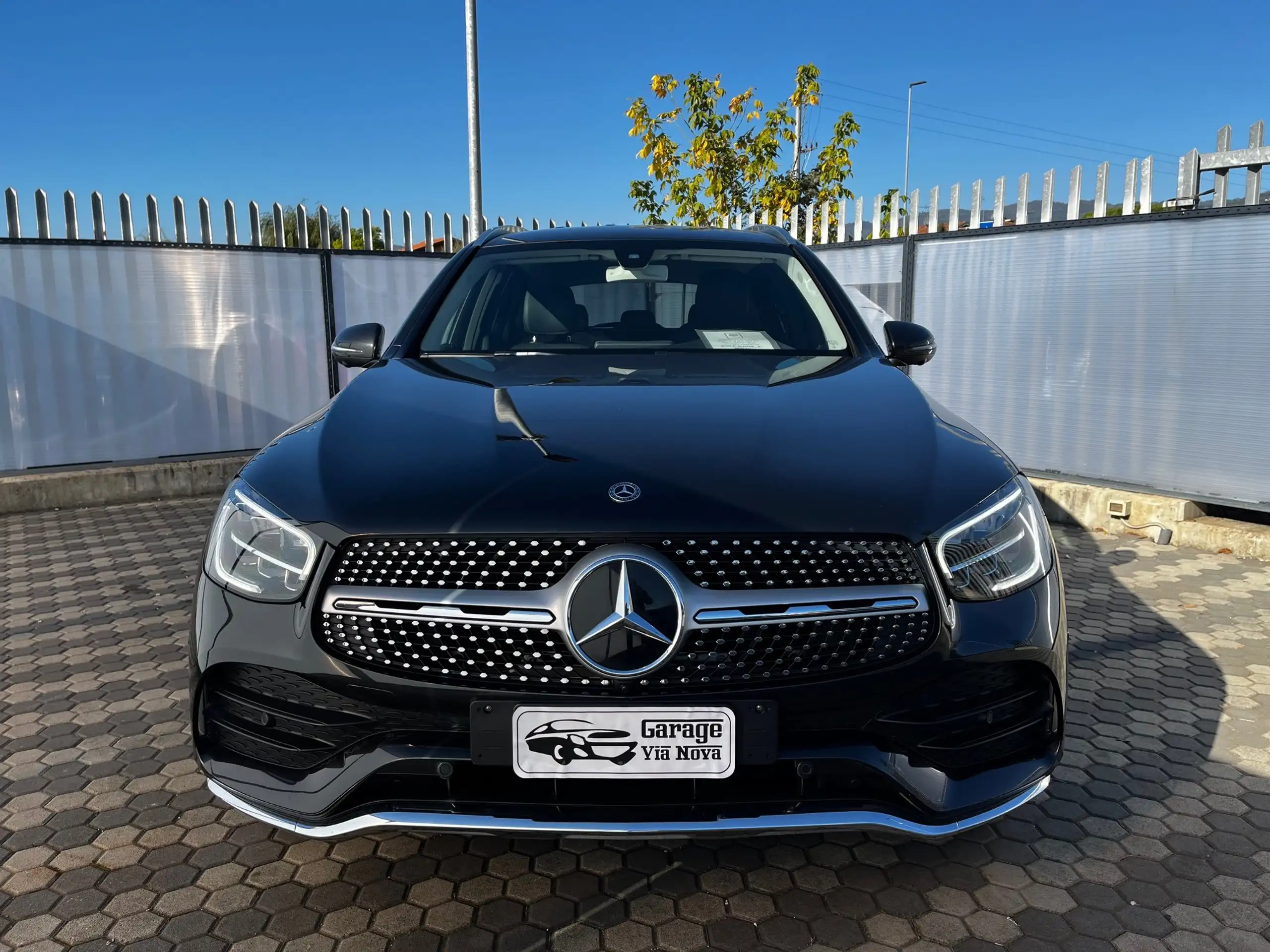 Mercedes-Benz - GLC 220