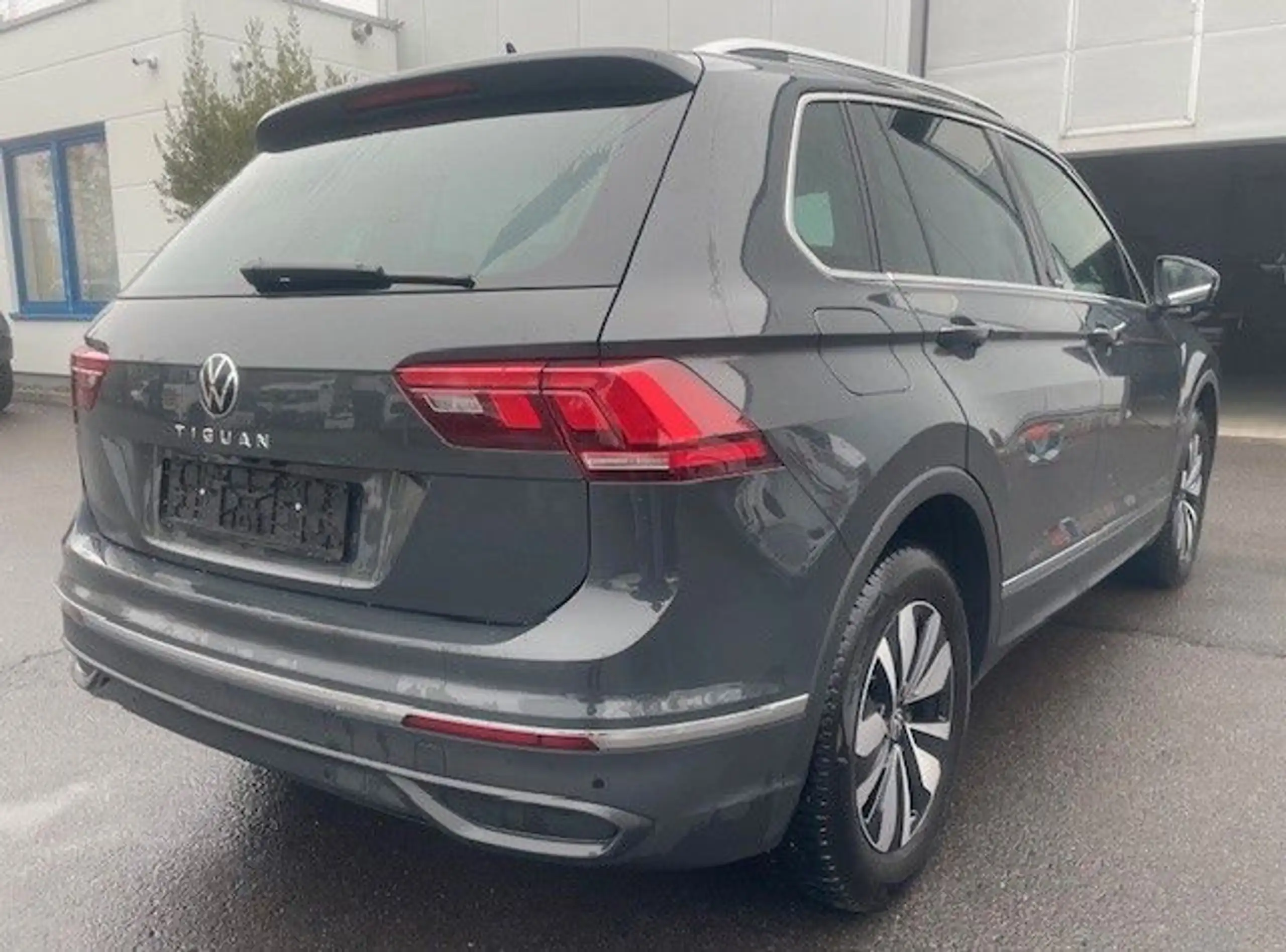 Volkswagen - Tiguan