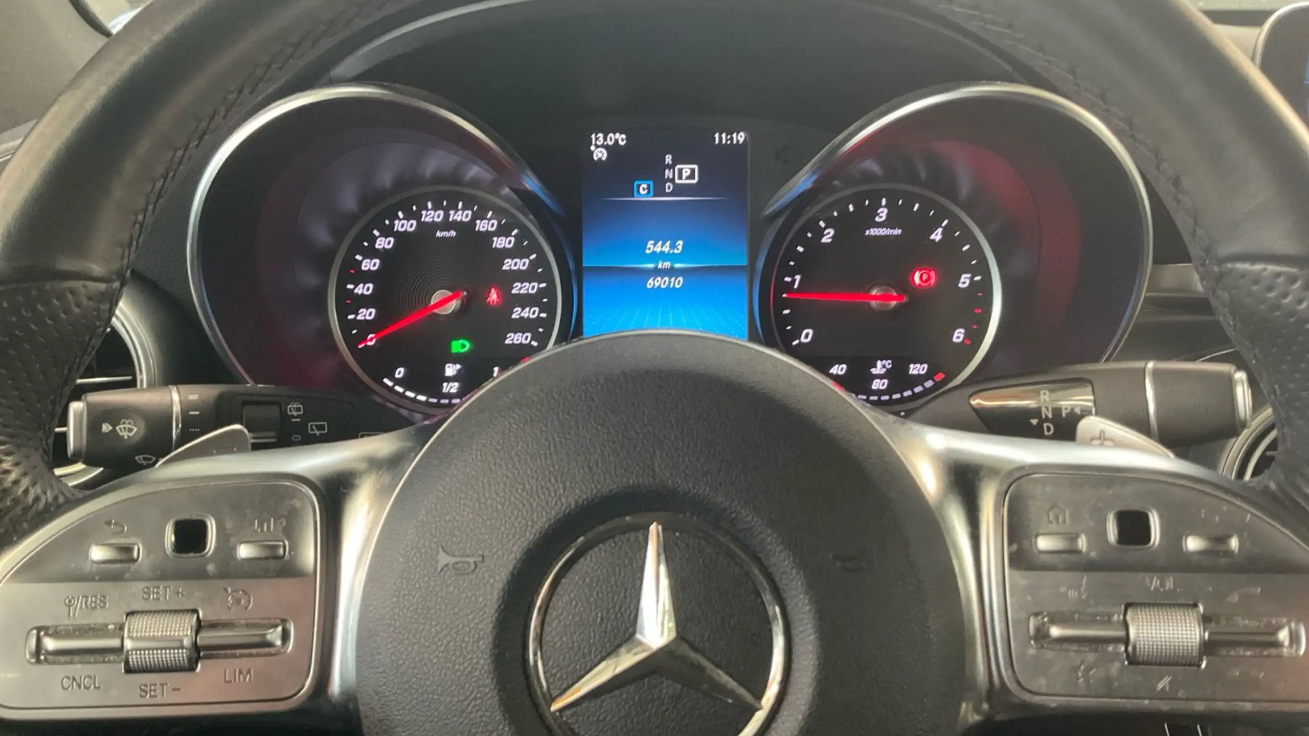 Mercedes-Benz - GLC 220