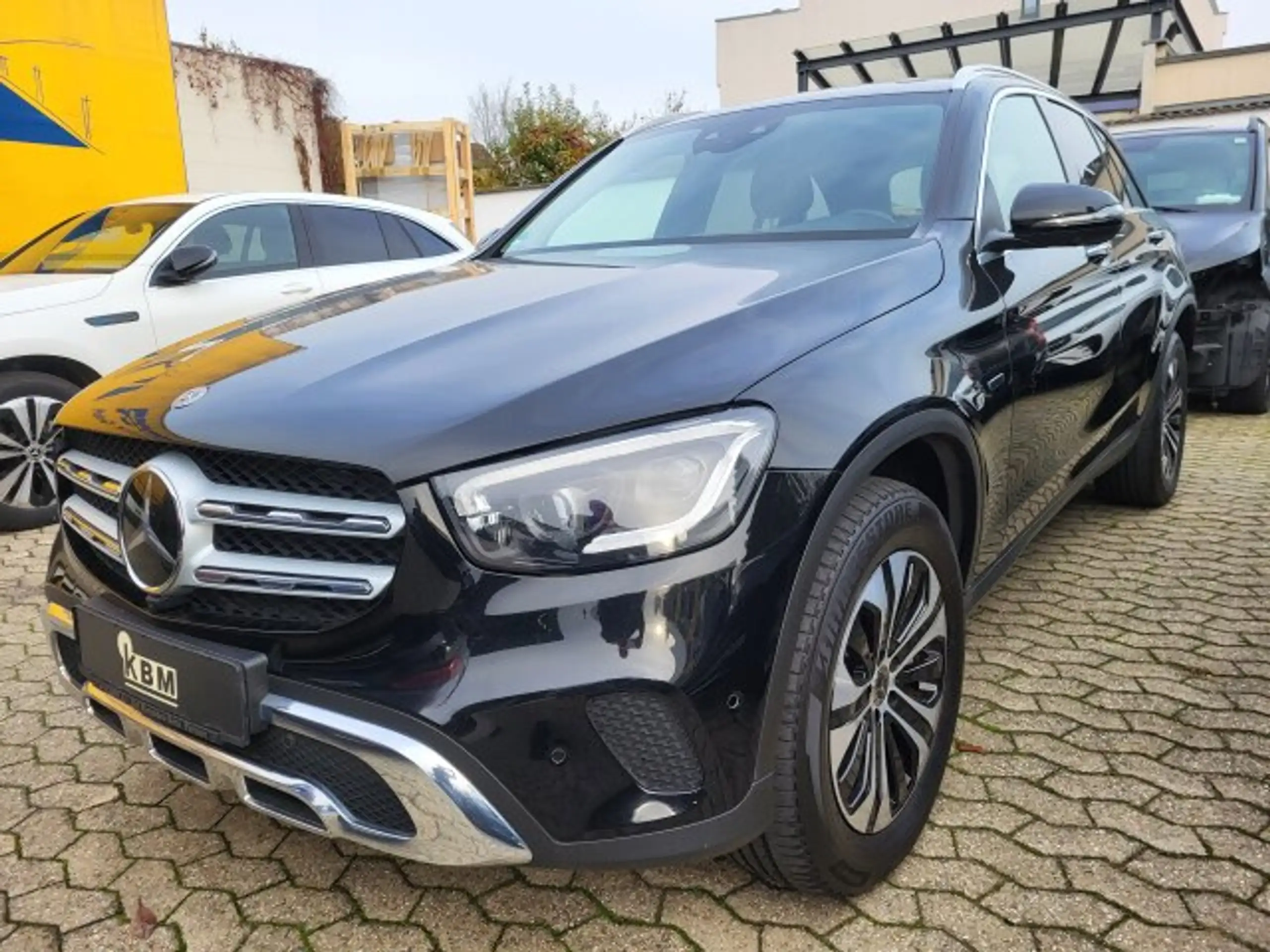 Mercedes-Benz - GLC 300