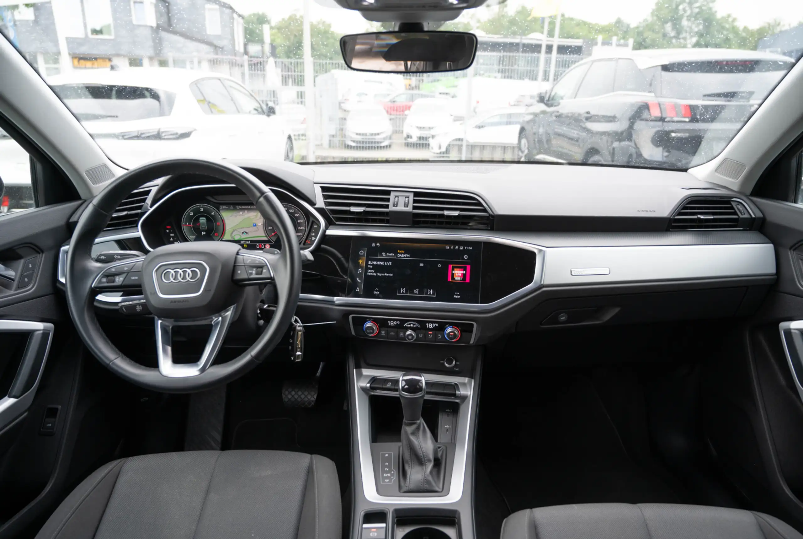 Audi - Q3