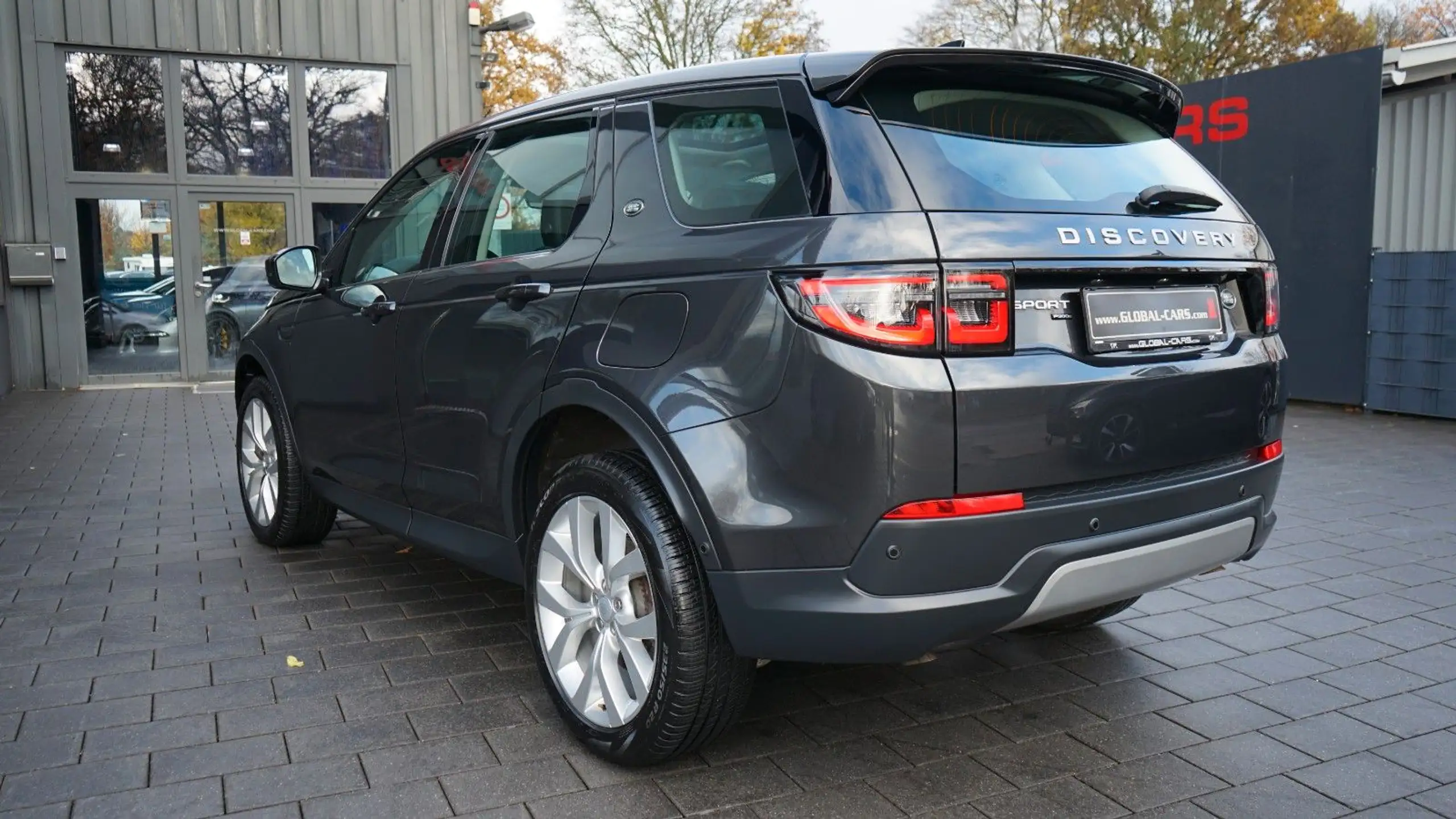 Land Rover - Discovery Sport