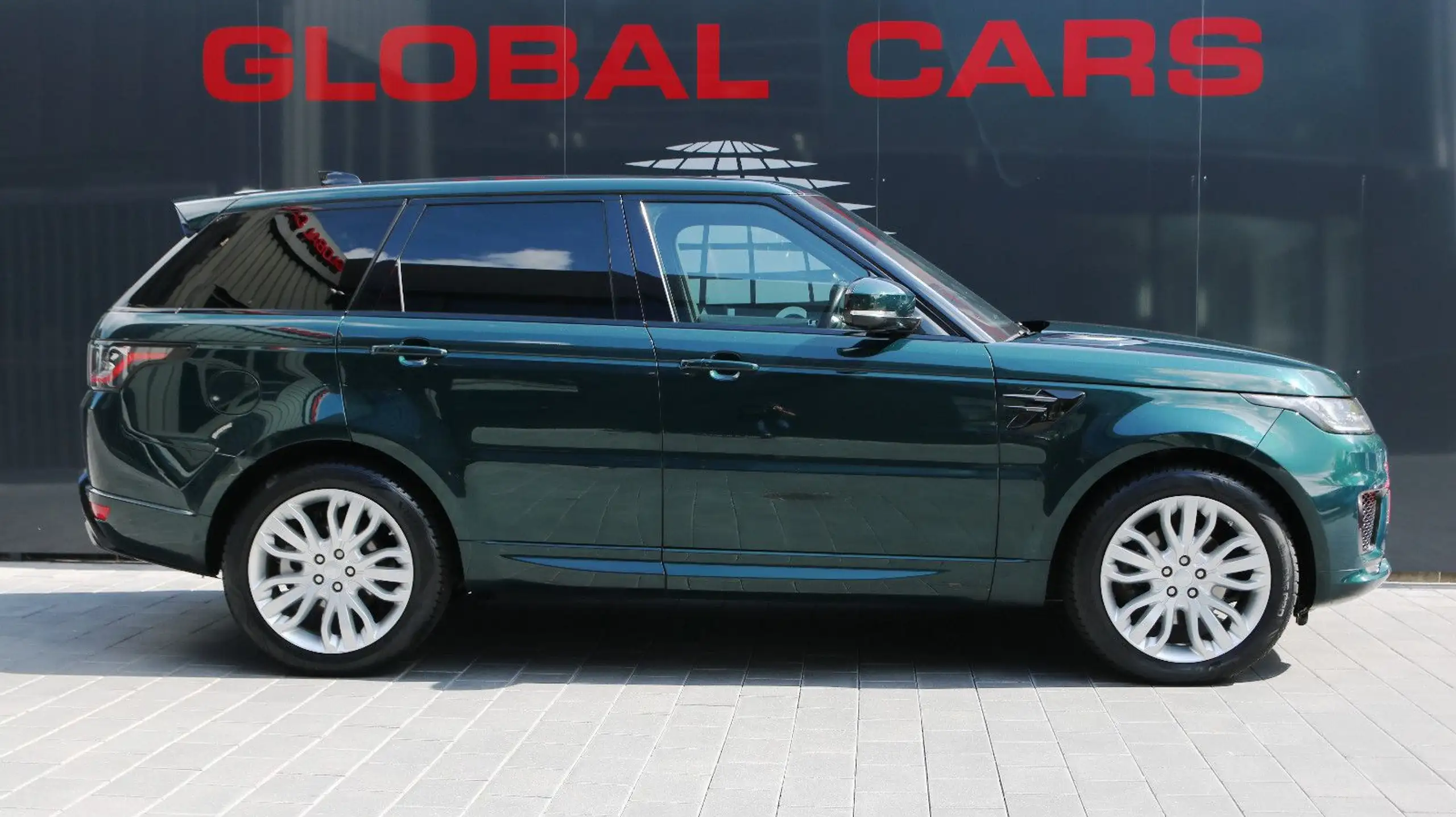 Land Rover - Range Rover Sport