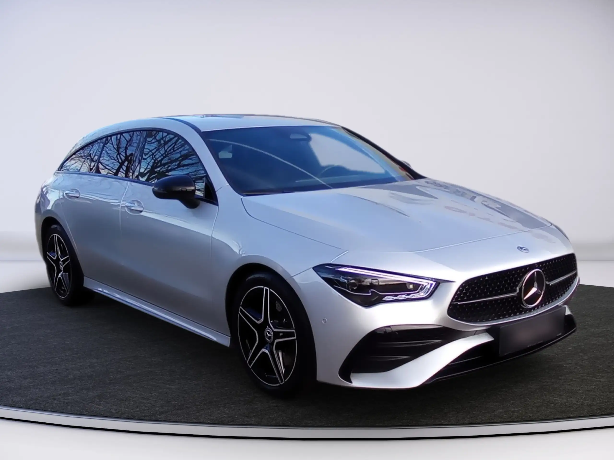 Mercedes-Benz - CLA 200