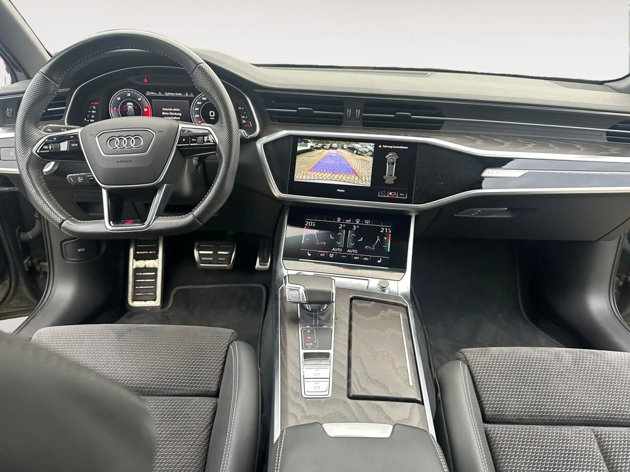 Audi - A6