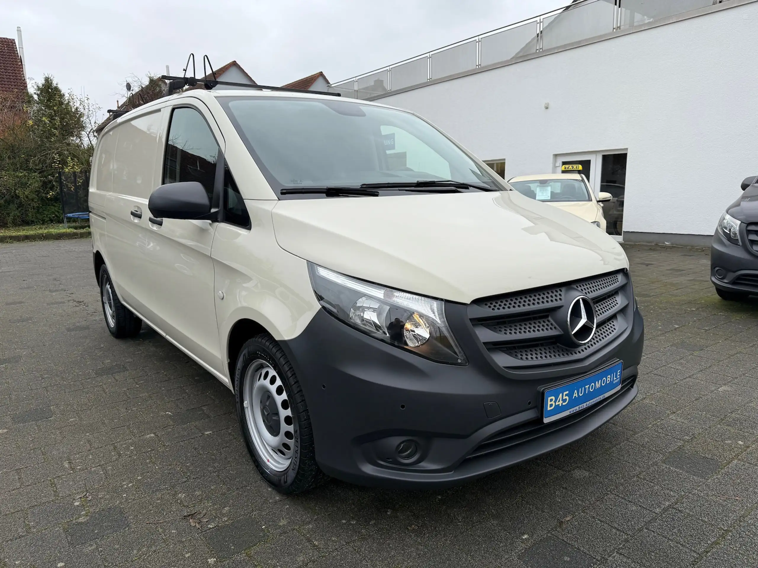 Mercedes-Benz - Vito