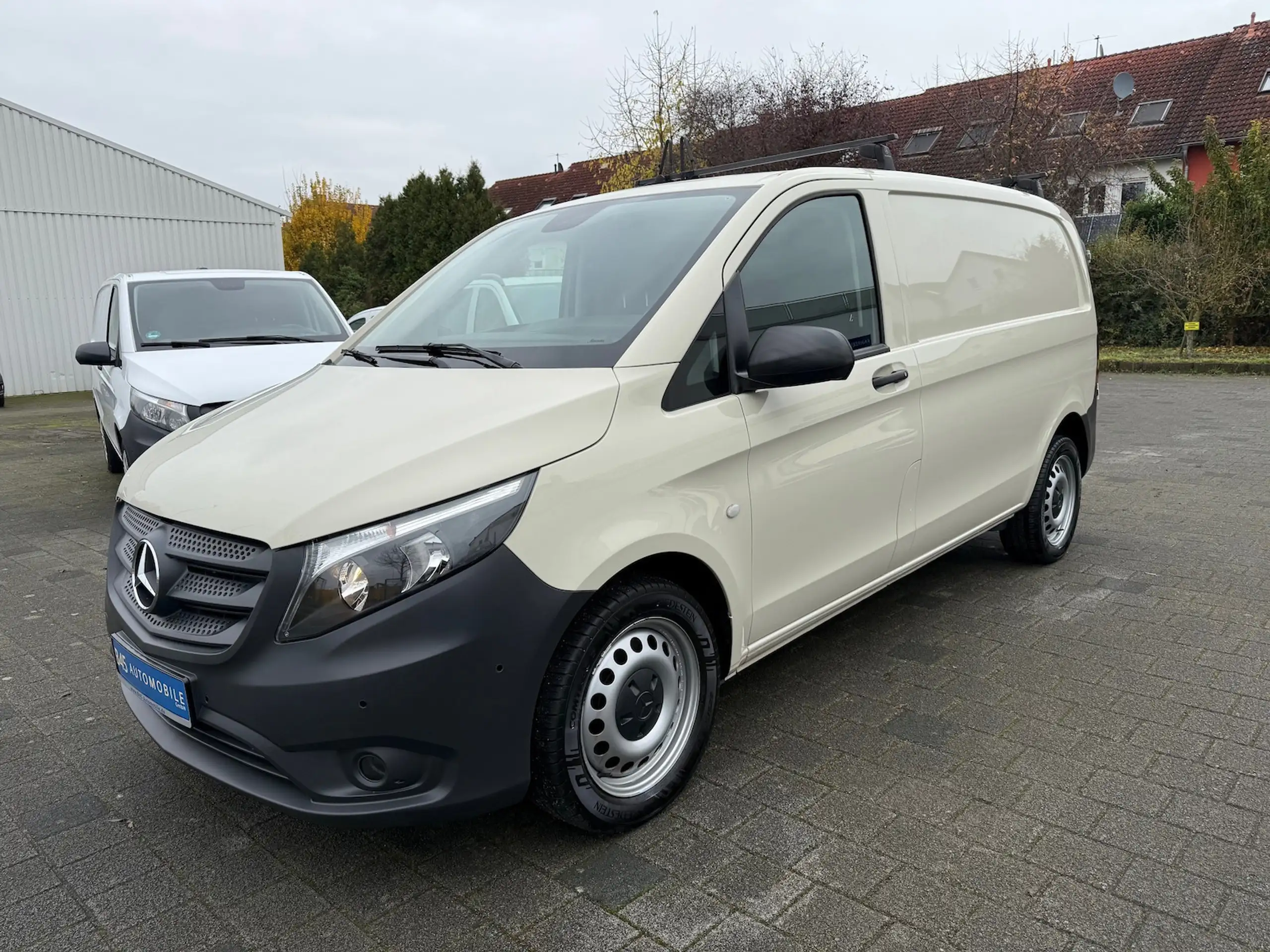 Mercedes-Benz - Vito