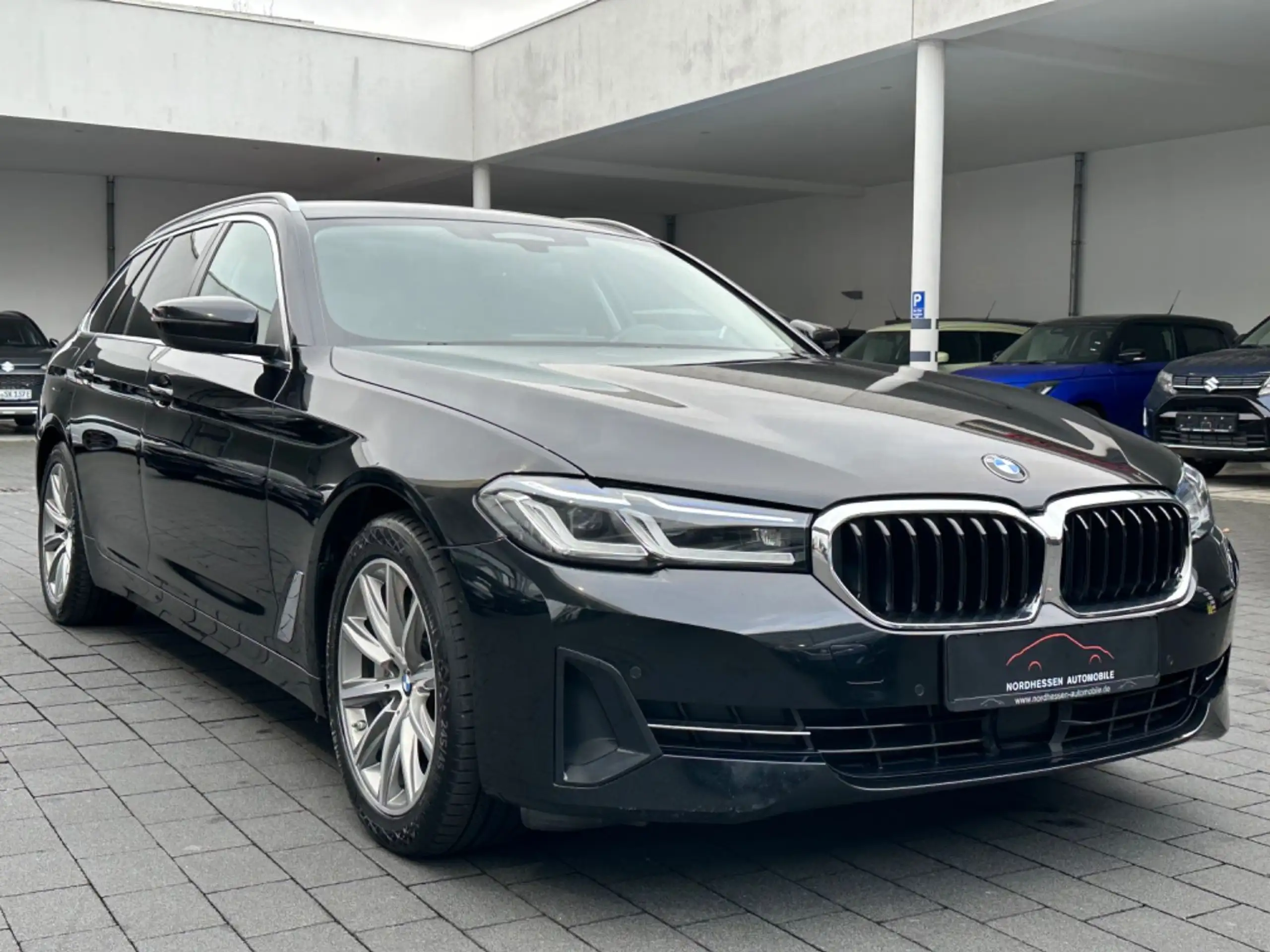 BMW - 530