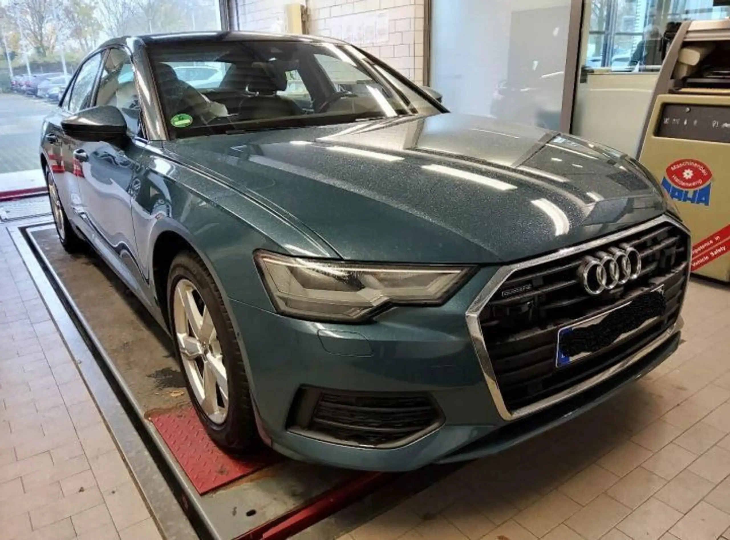 Audi - A6