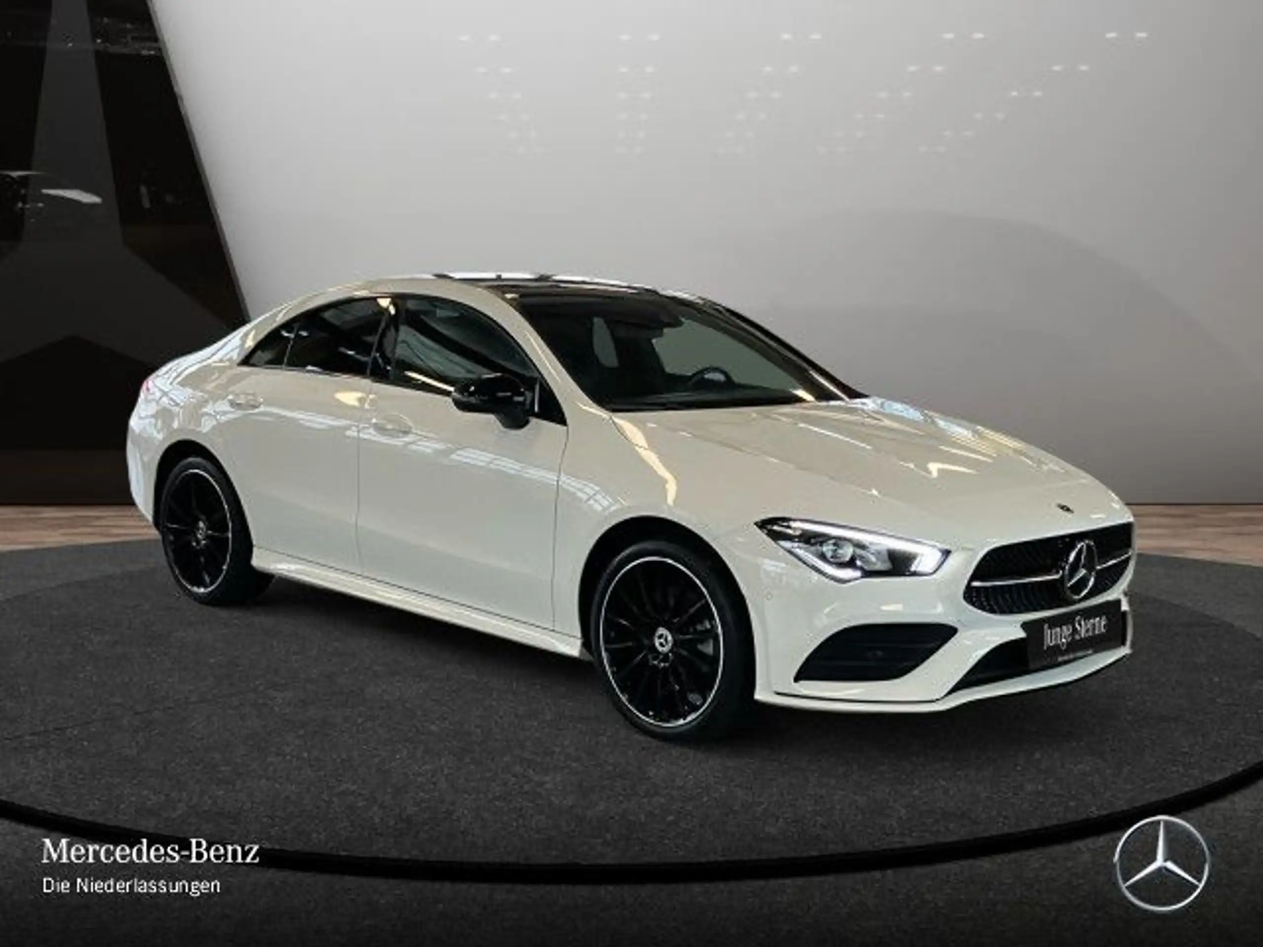 Mercedes-Benz - CLA 250