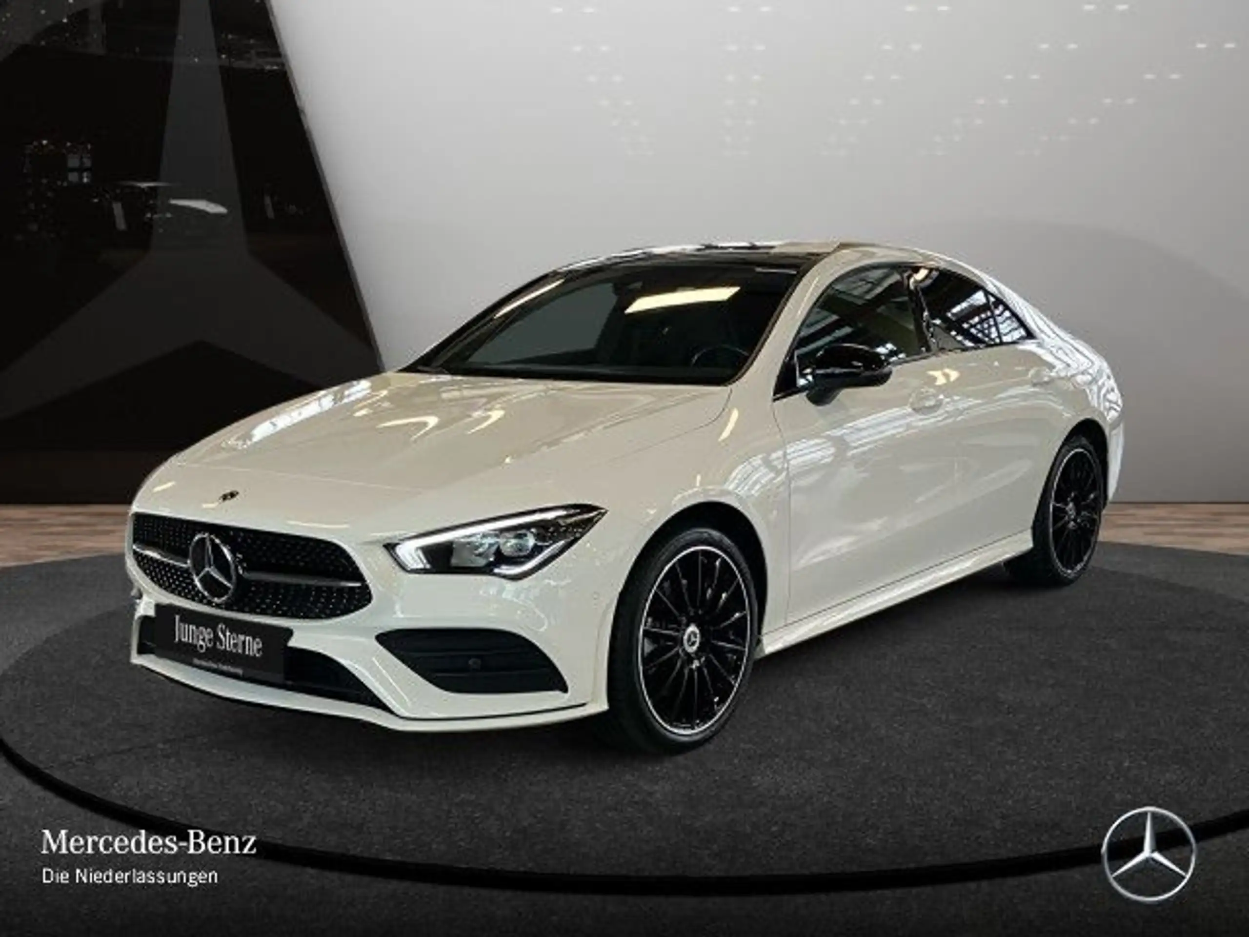 Mercedes-Benz - CLA 250