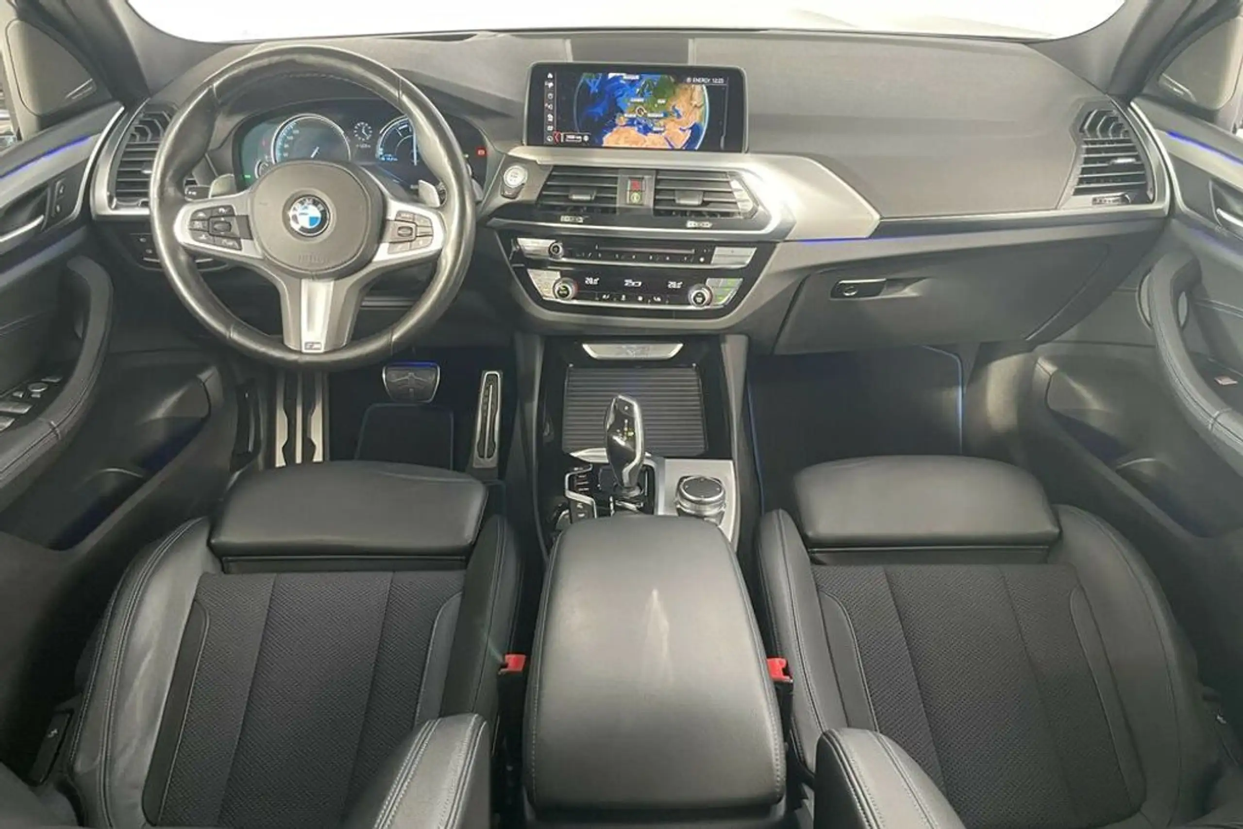 BMW - X3