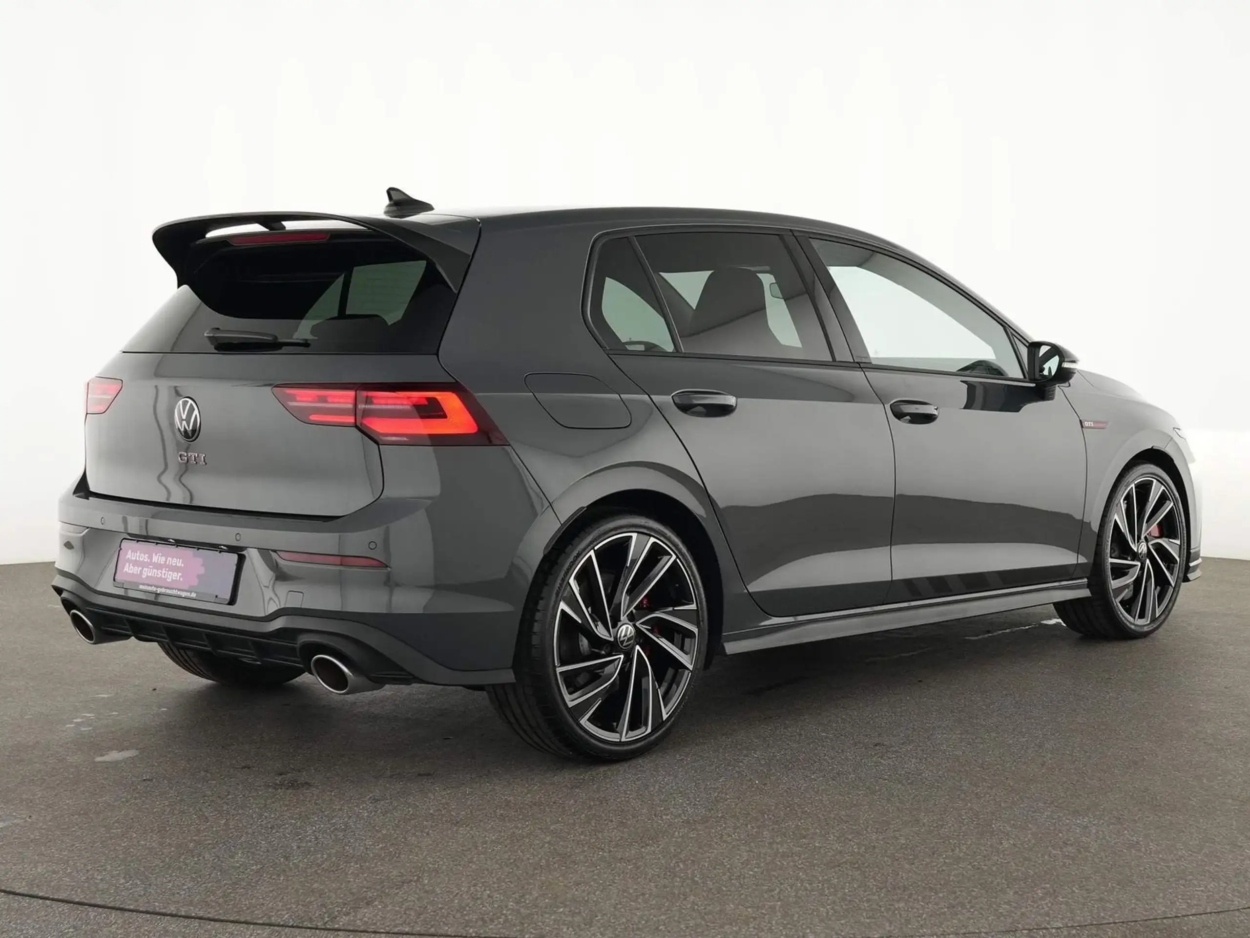 Volkswagen - Golf GTI