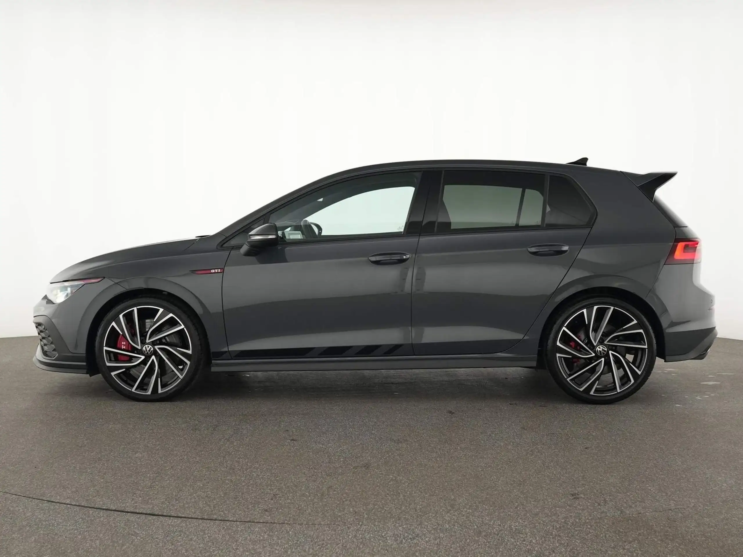 Volkswagen - Golf GTI