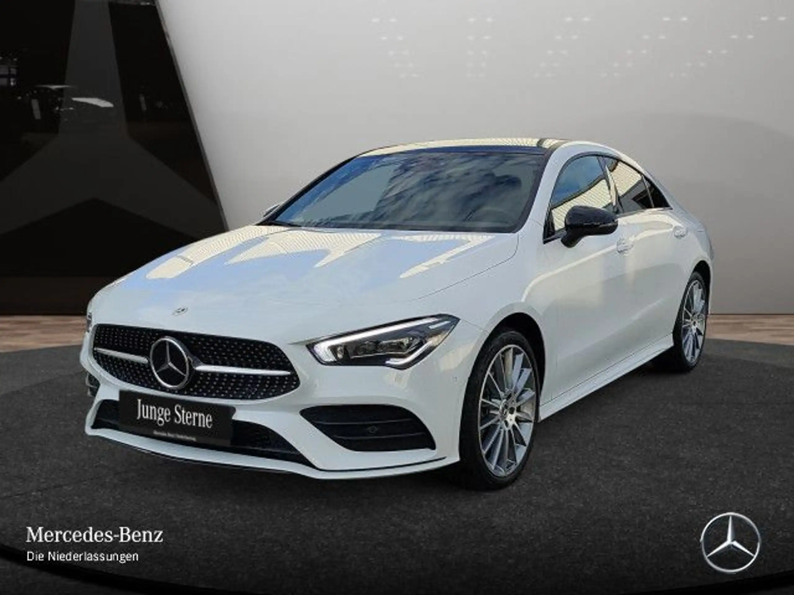 Mercedes-Benz - CLA 250