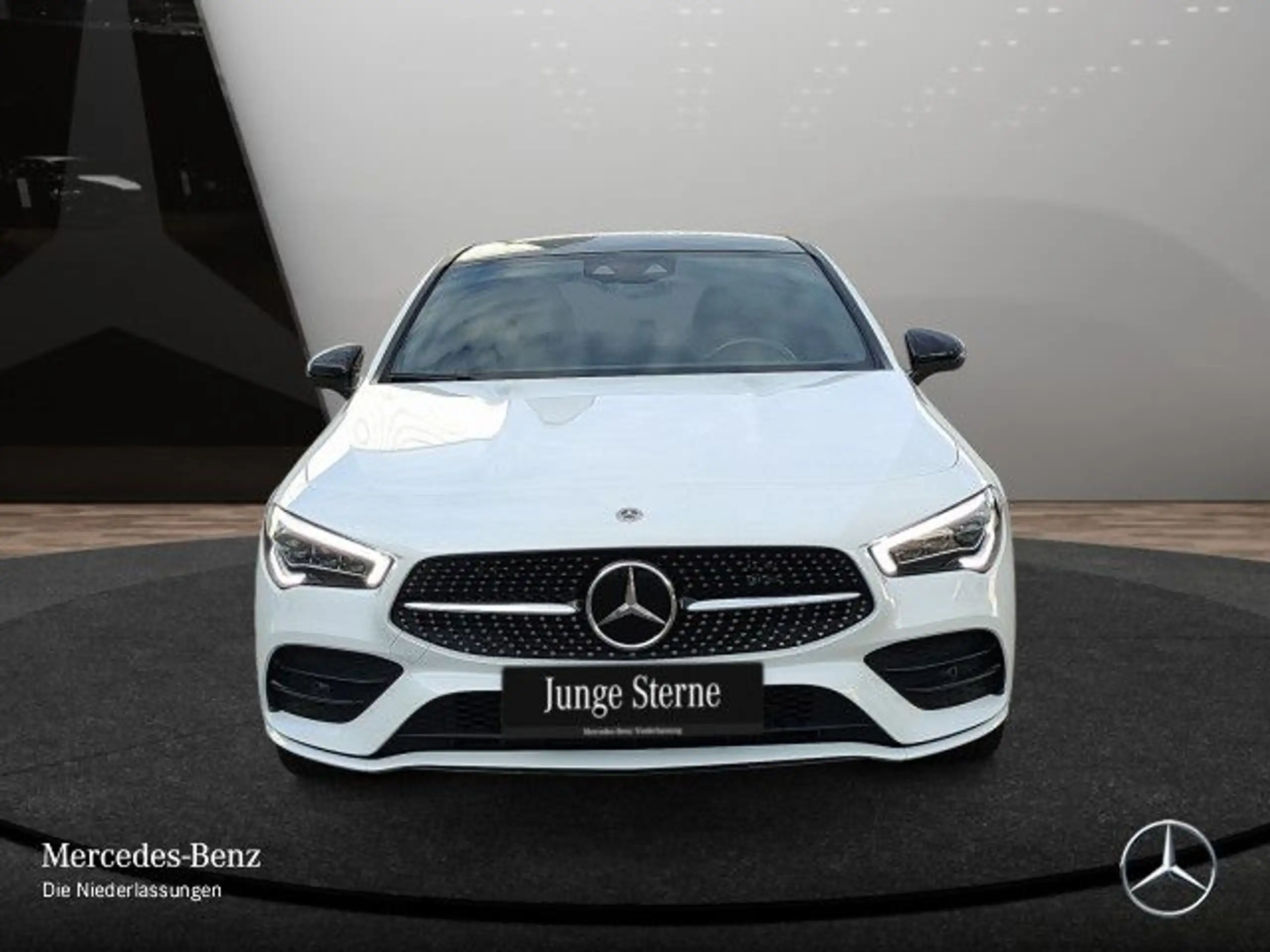 Mercedes-Benz - CLA 250