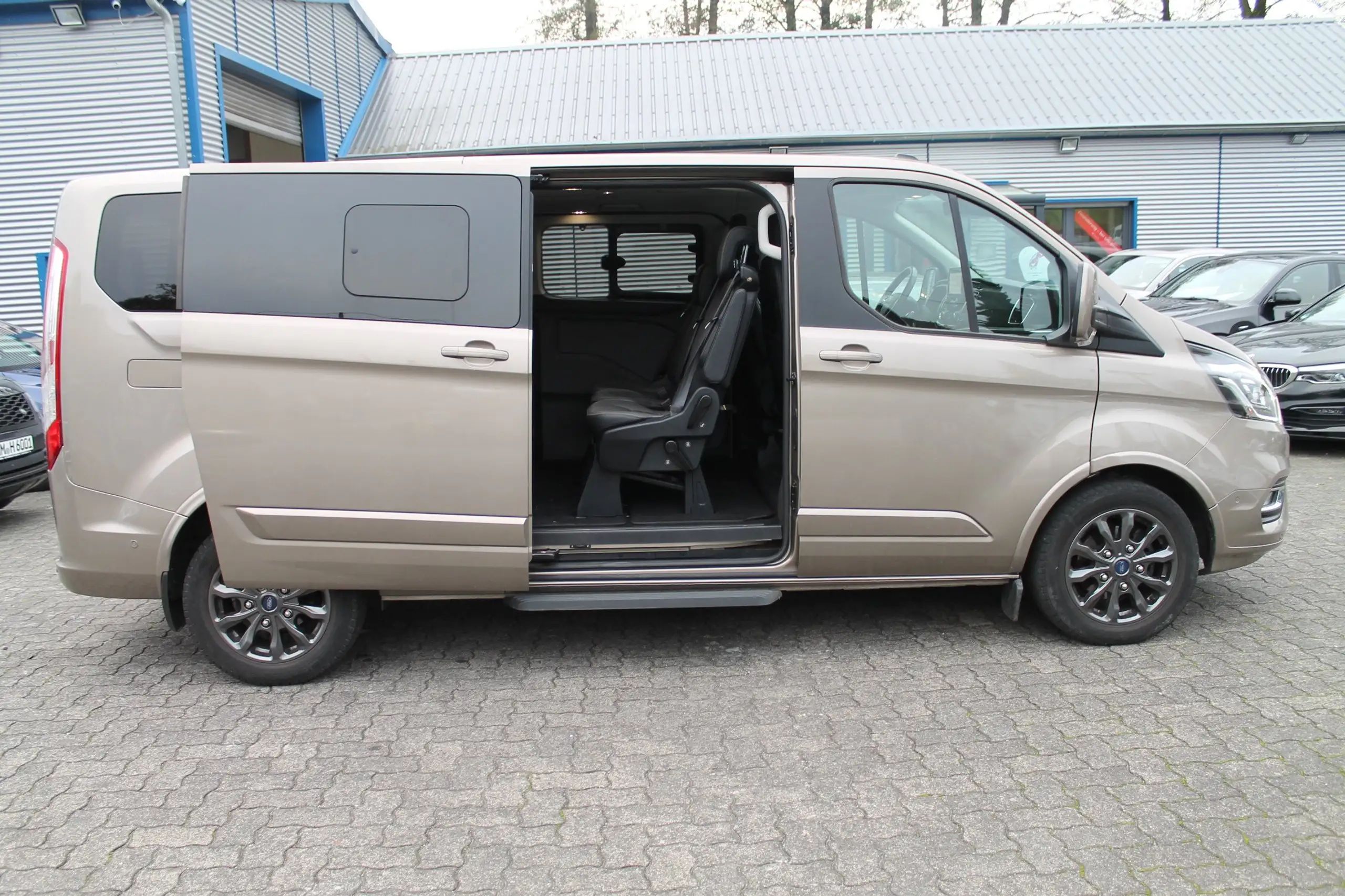 Ford - Transit Custom