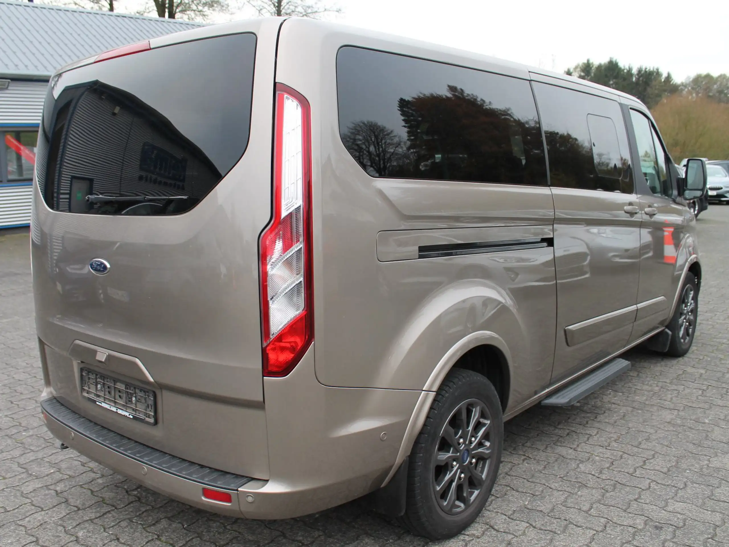 Ford - Transit Custom