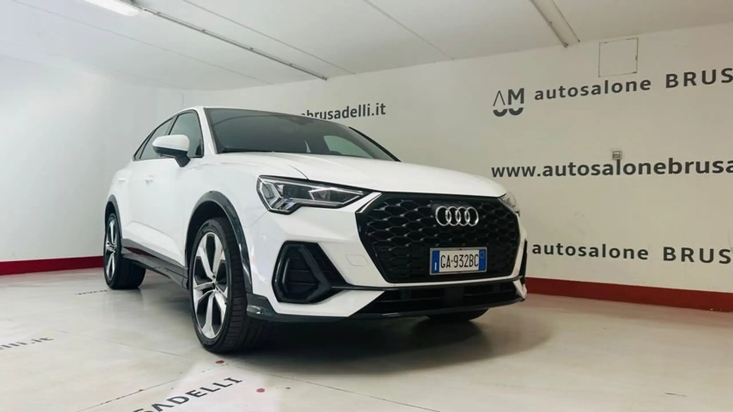 Audi - Q3