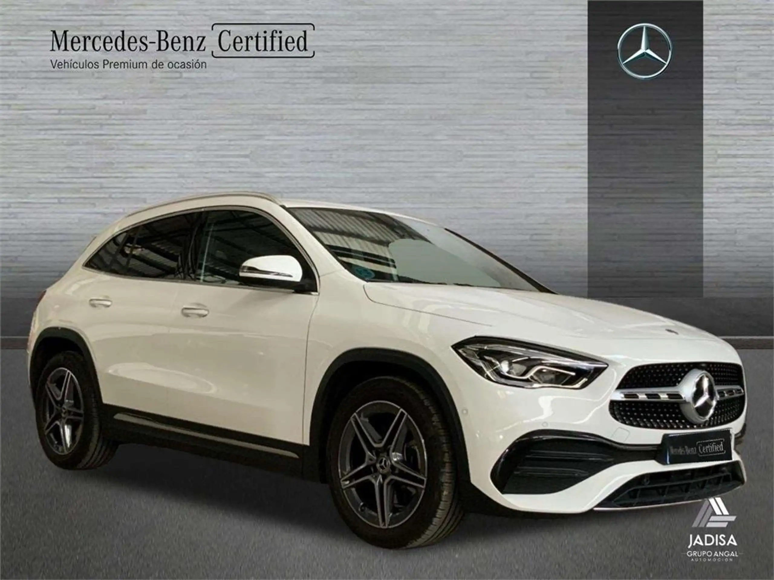 Mercedes-Benz - GLA 200