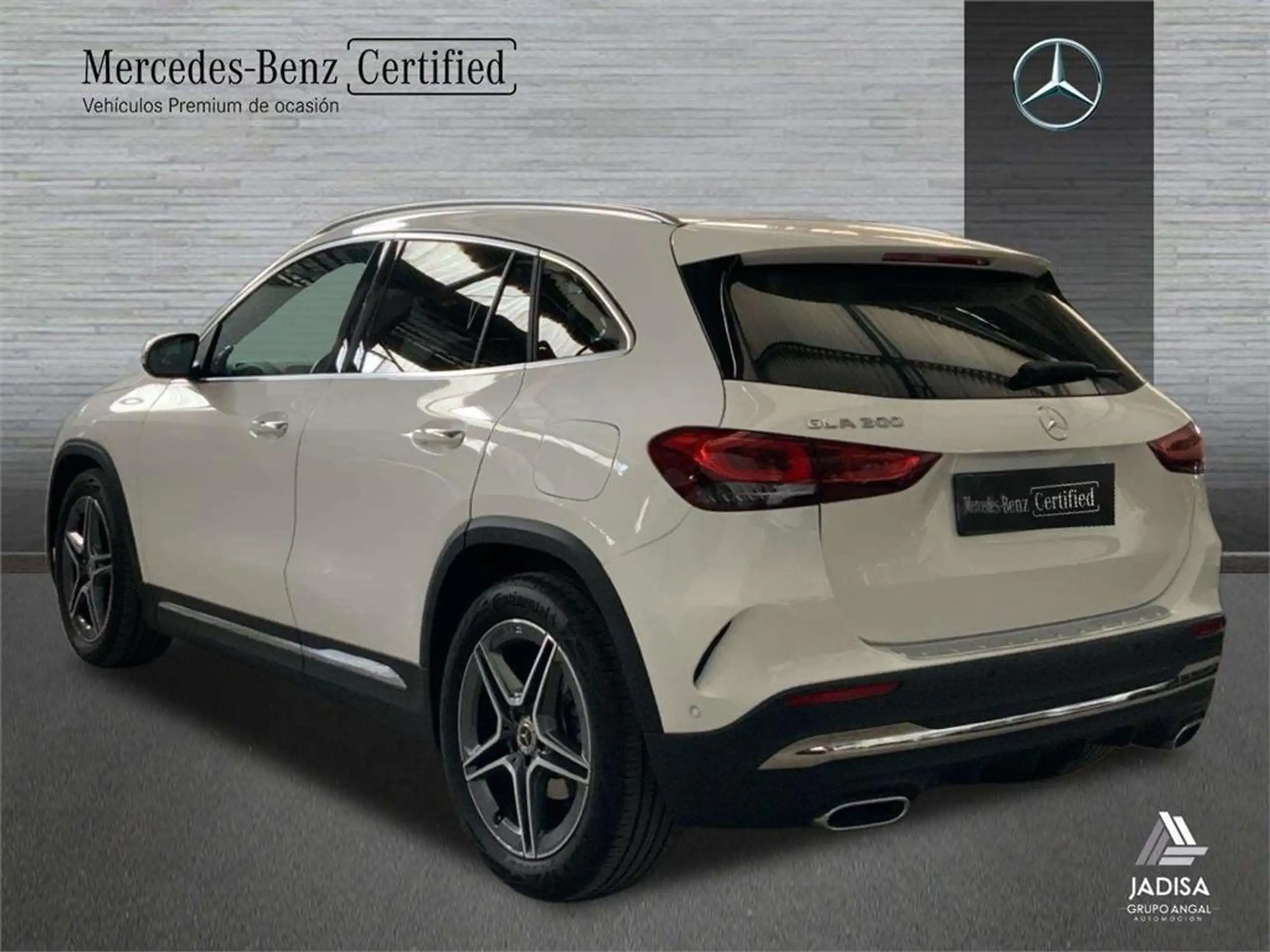 Mercedes-Benz - GLA 200