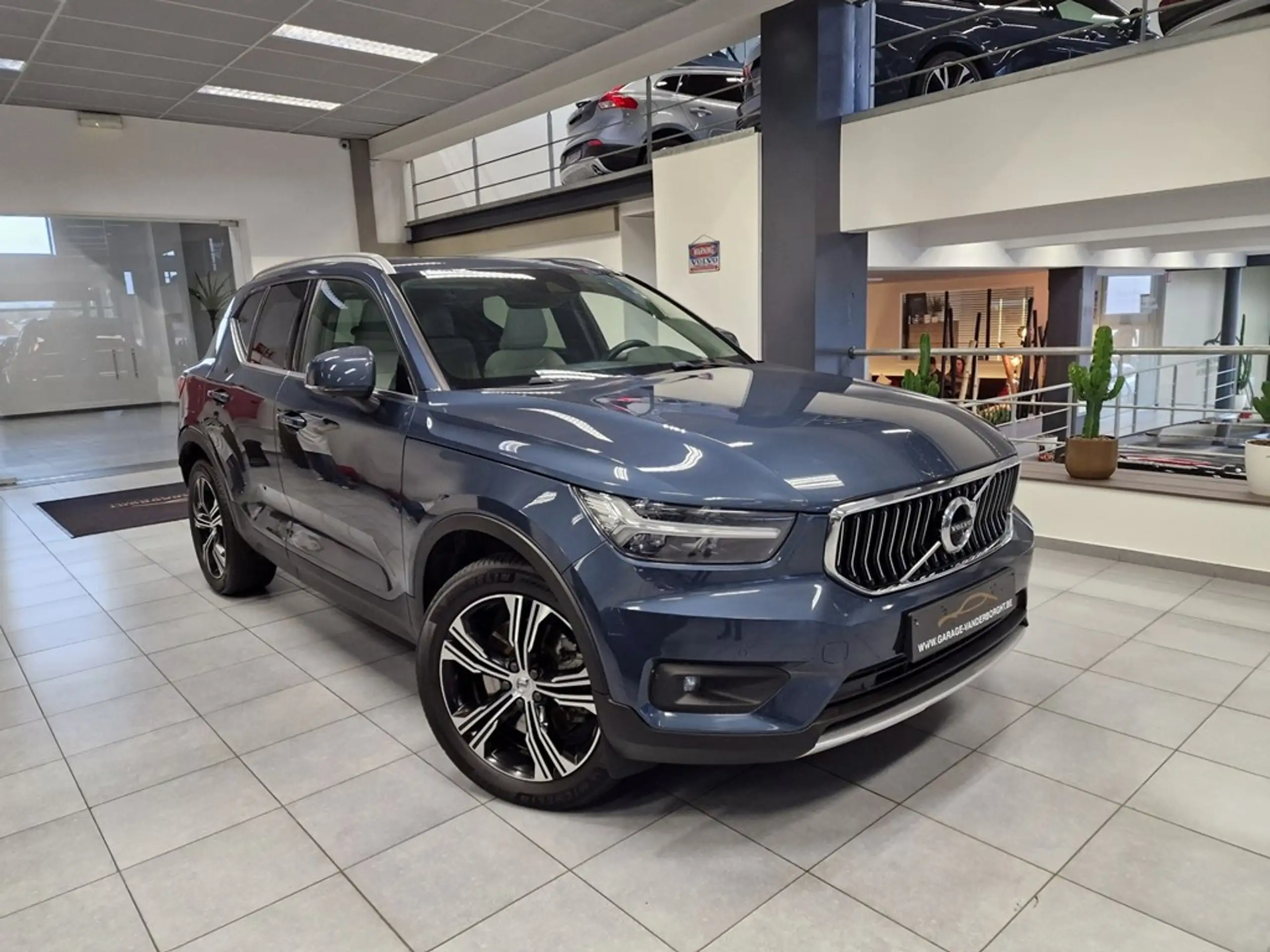 Volvo - XC40